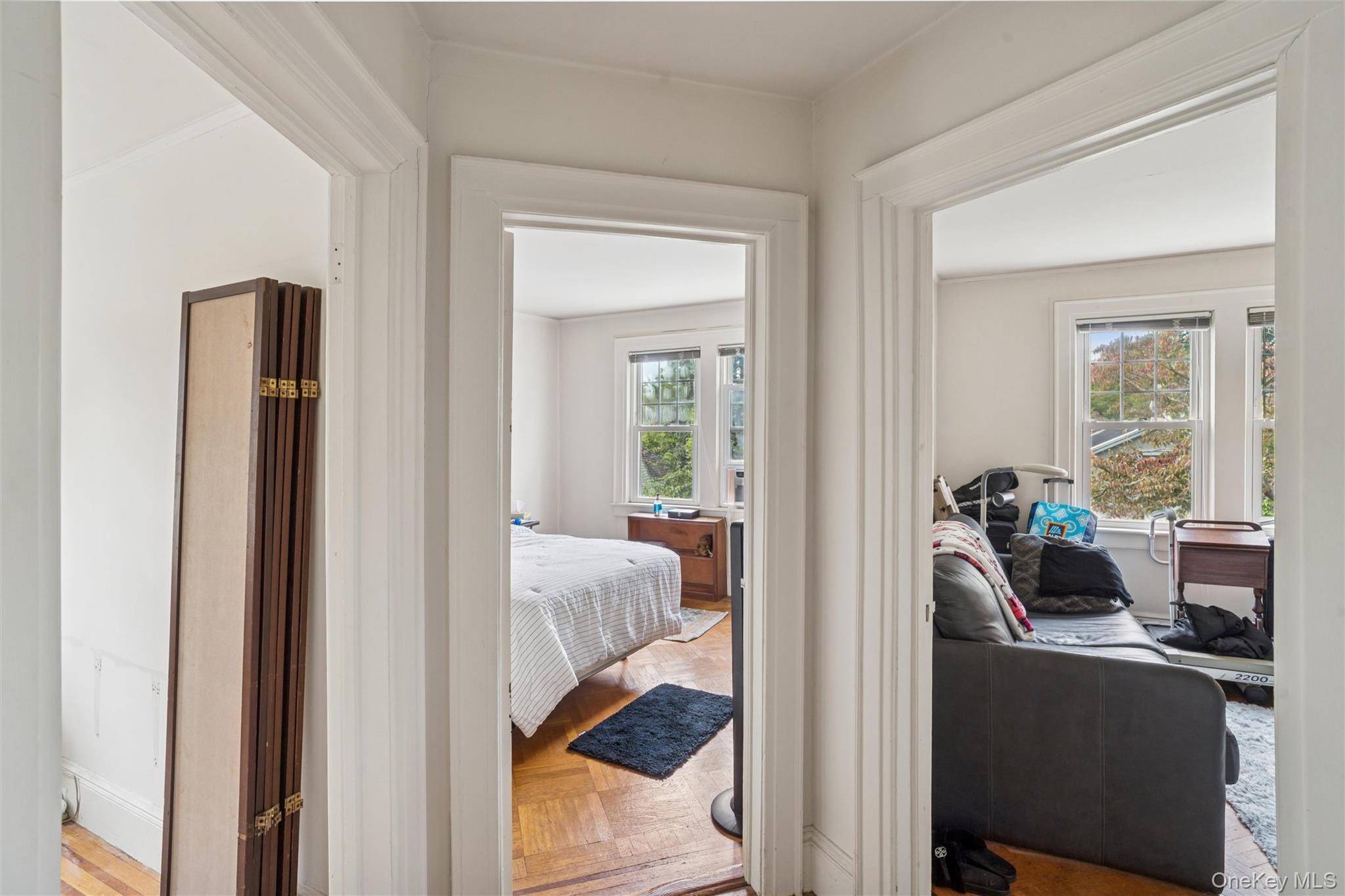 21 Connecticut Avenue, Freeport, NY 11520