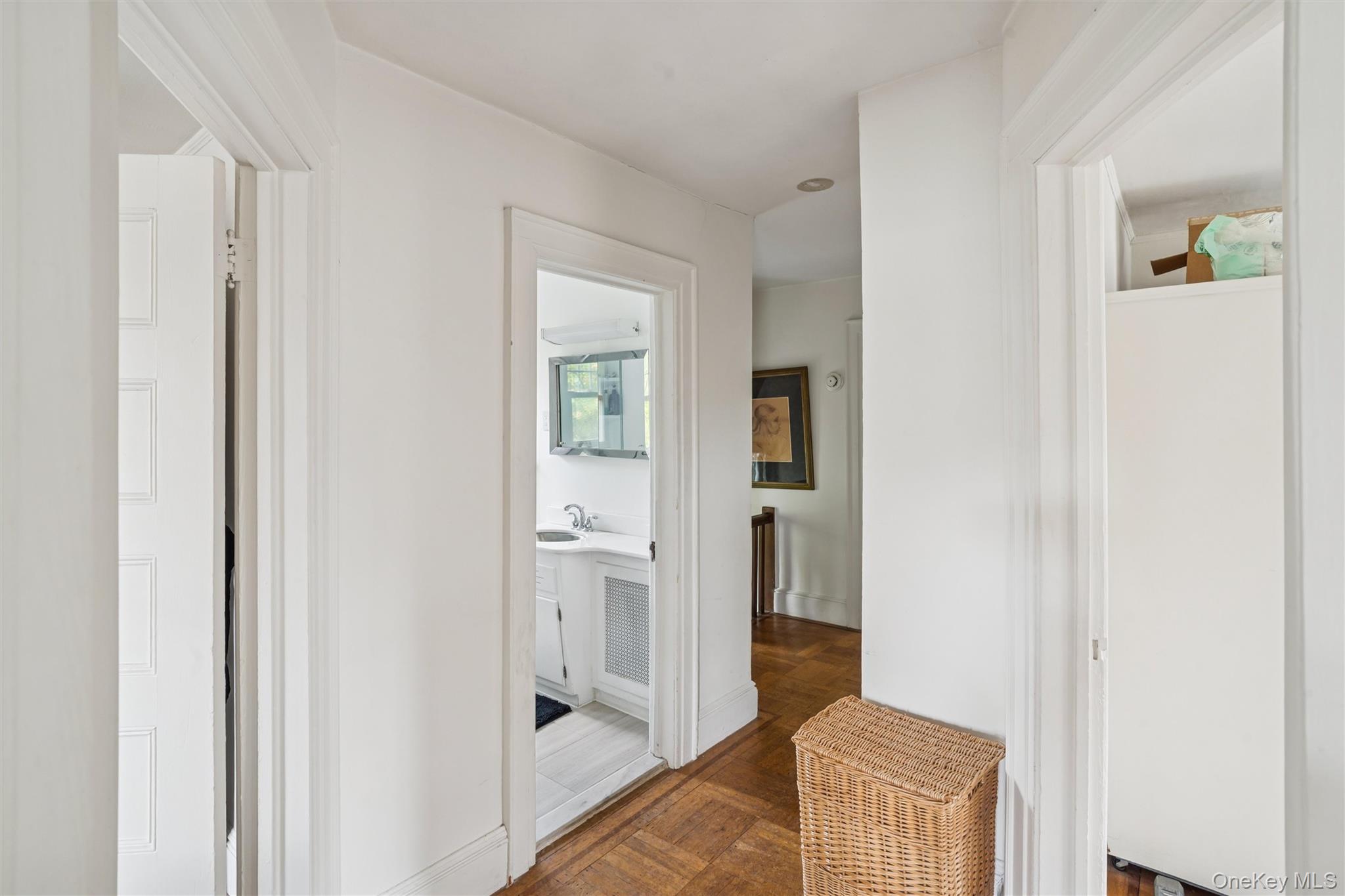 21 Connecticut Avenue, Freeport, NY 11520