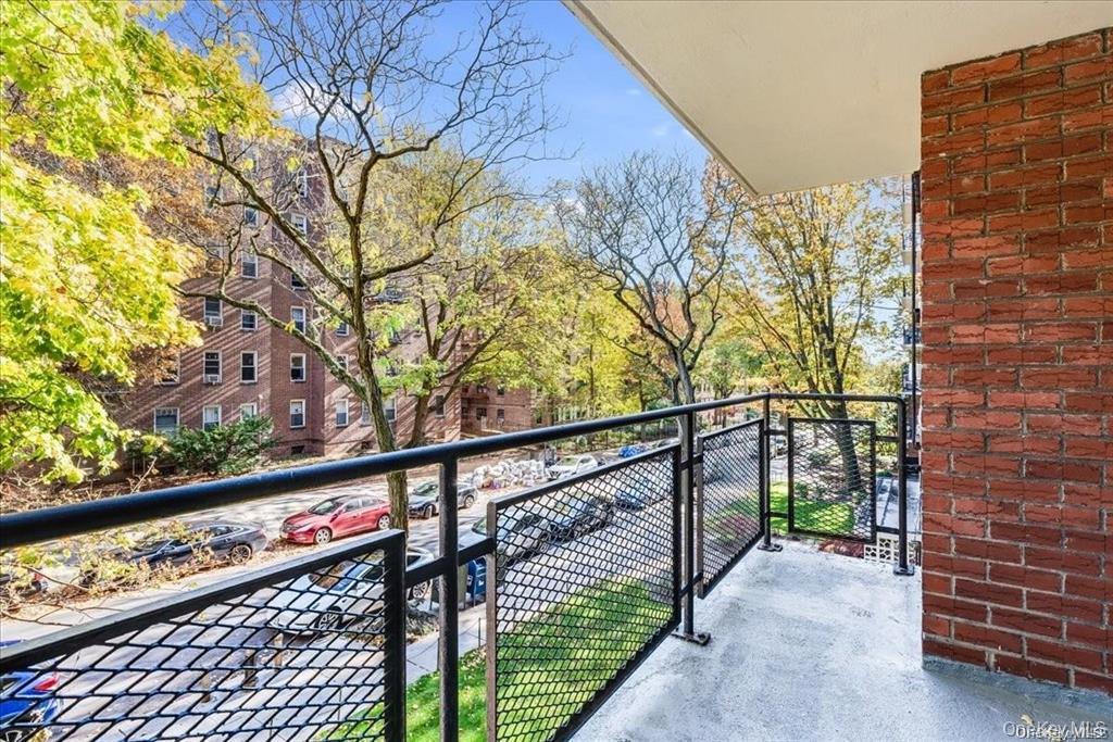 83-60 118th Street # 3G, Kew Gardens, NY 11415