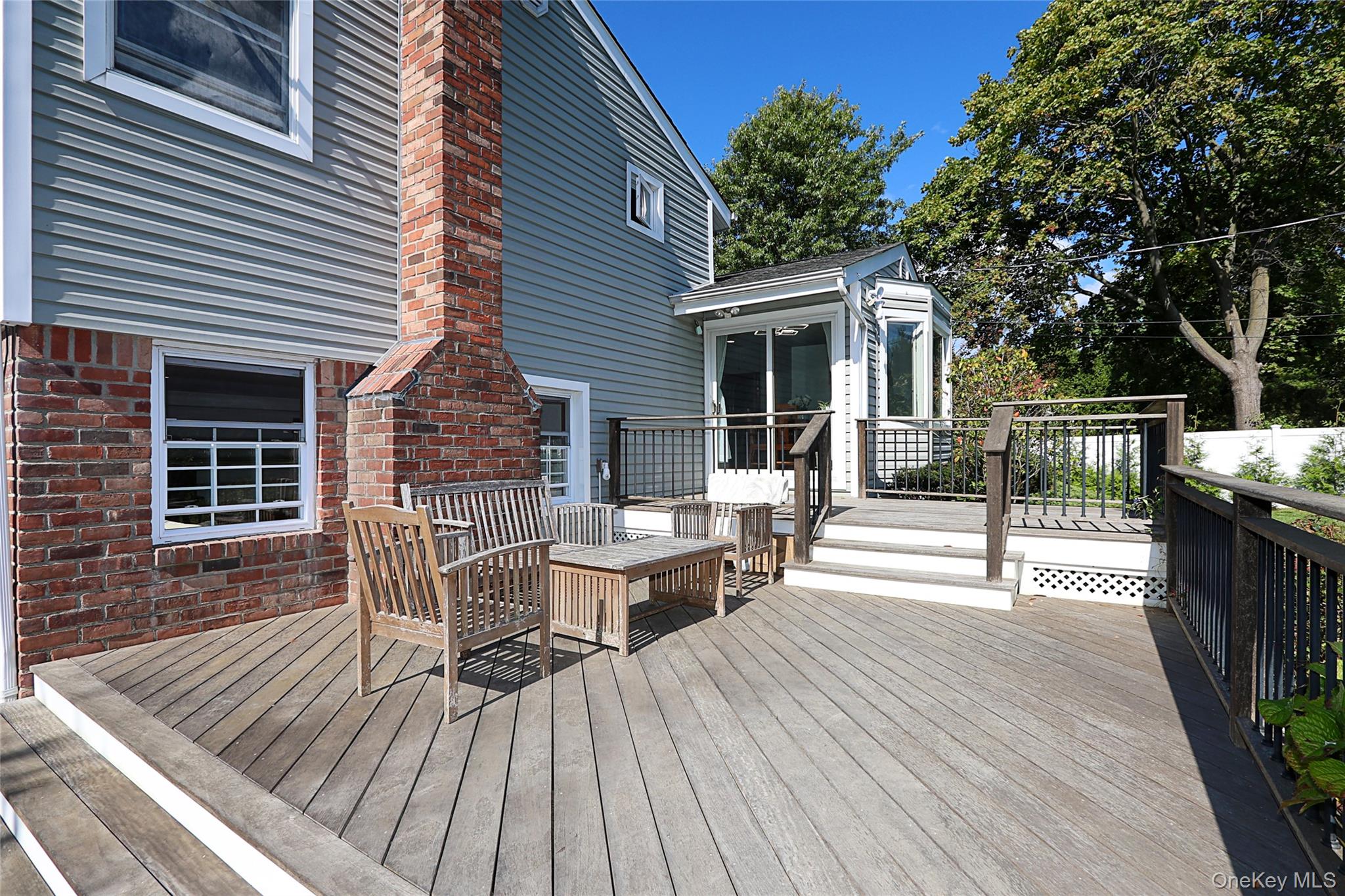 6 Lewis Avenue, Jericho, NY 11753