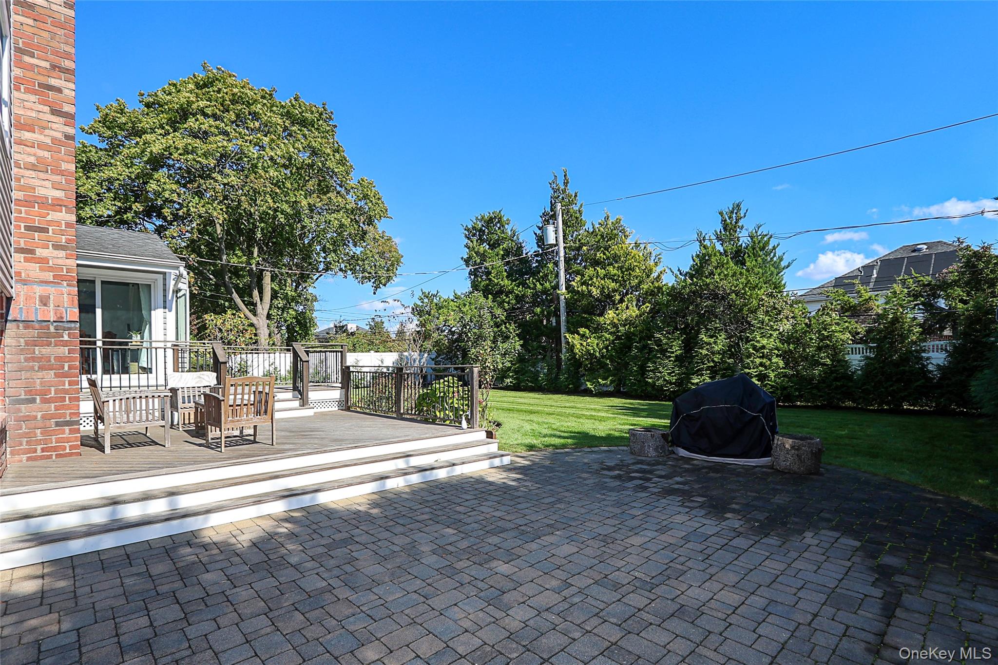 6 Lewis Avenue, Jericho, NY 11753