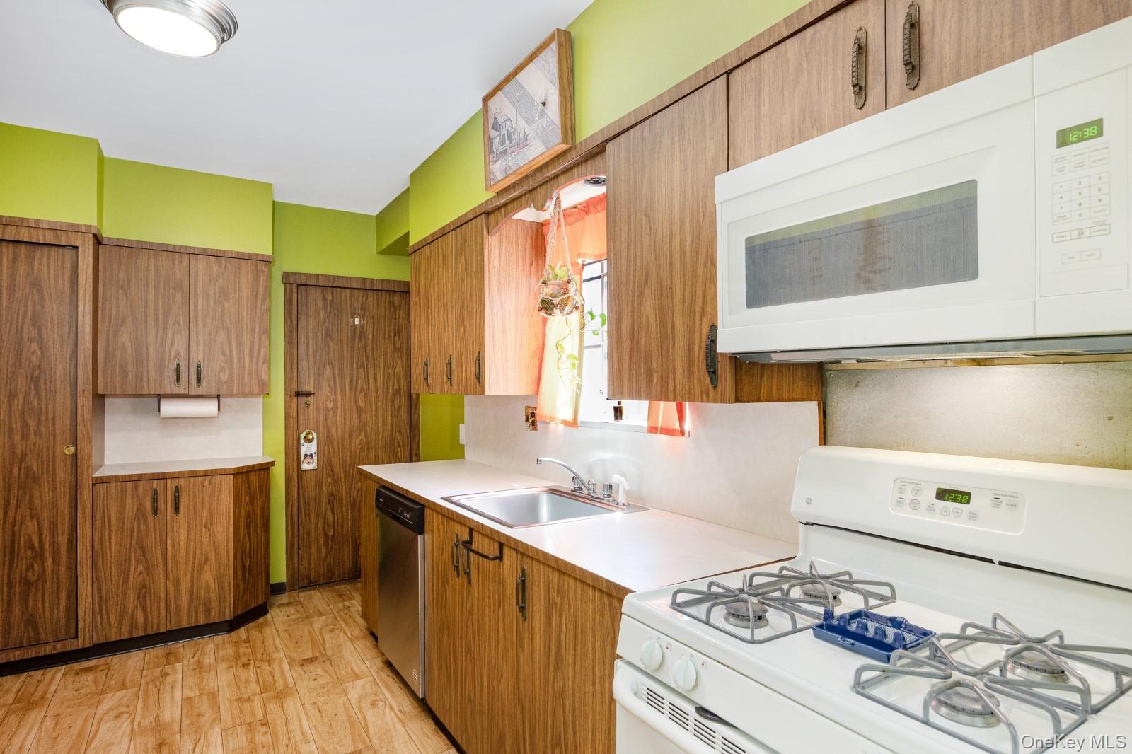 63-127 Fitchett Street, Rego Park, NY 11374