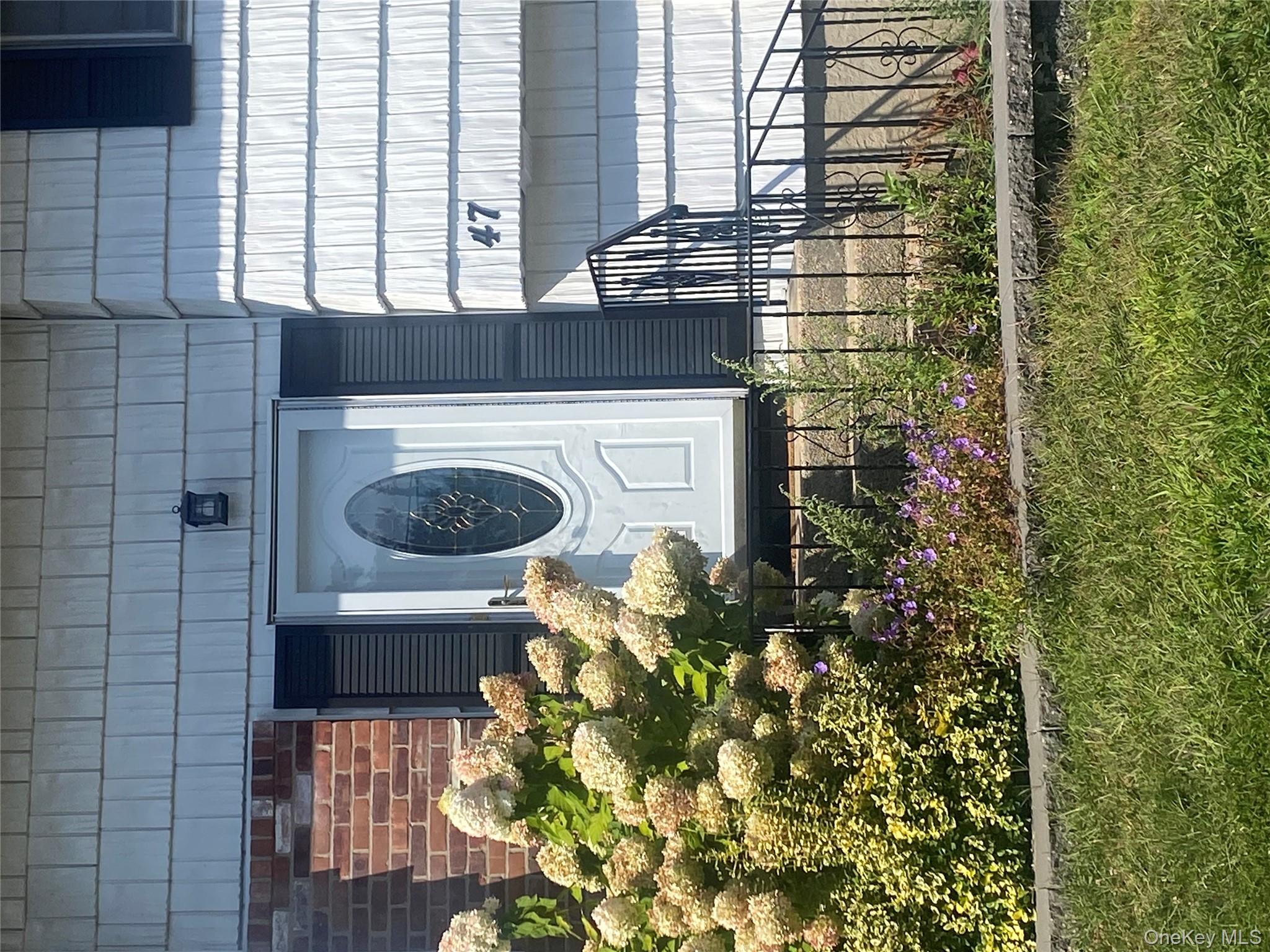 47 Bowling Lane, Deer Park, NY 11729