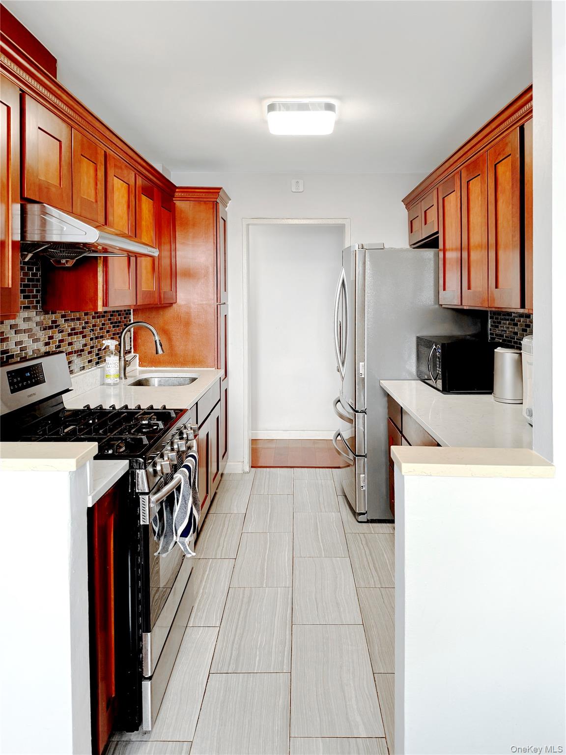 43-10 Kissena Boulevard # 10C, Flushing, NY 11355