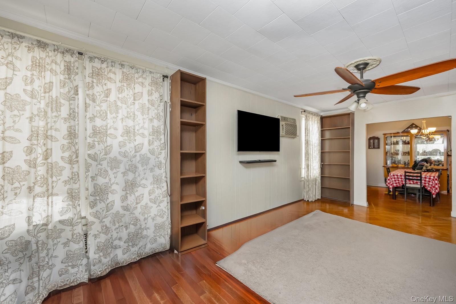 78-59 84th Street, Glendale, NY 11385