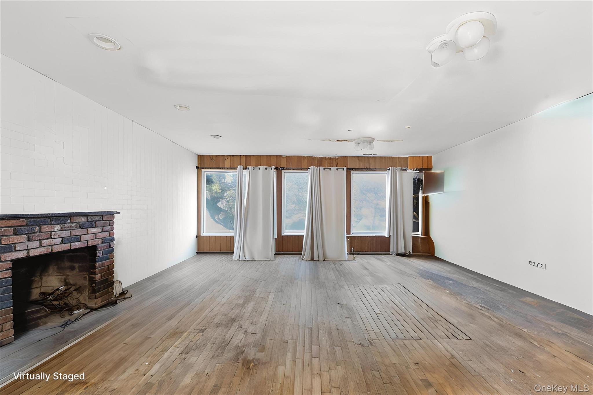 9 Beatrice Lane, Glen Cove, NY 11542