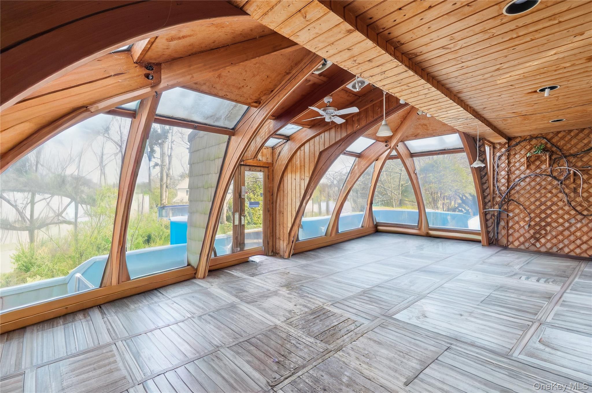 9 Beatrice Lane, Glen Cove, NY 11542