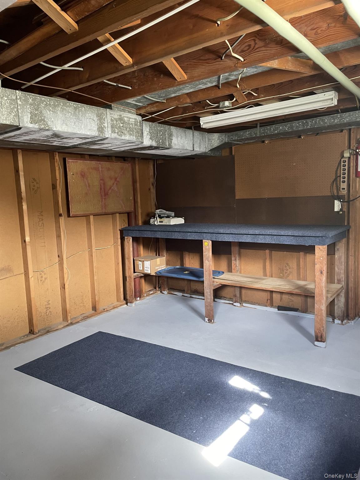 15 Arlington Court, Montrose, NY 10548