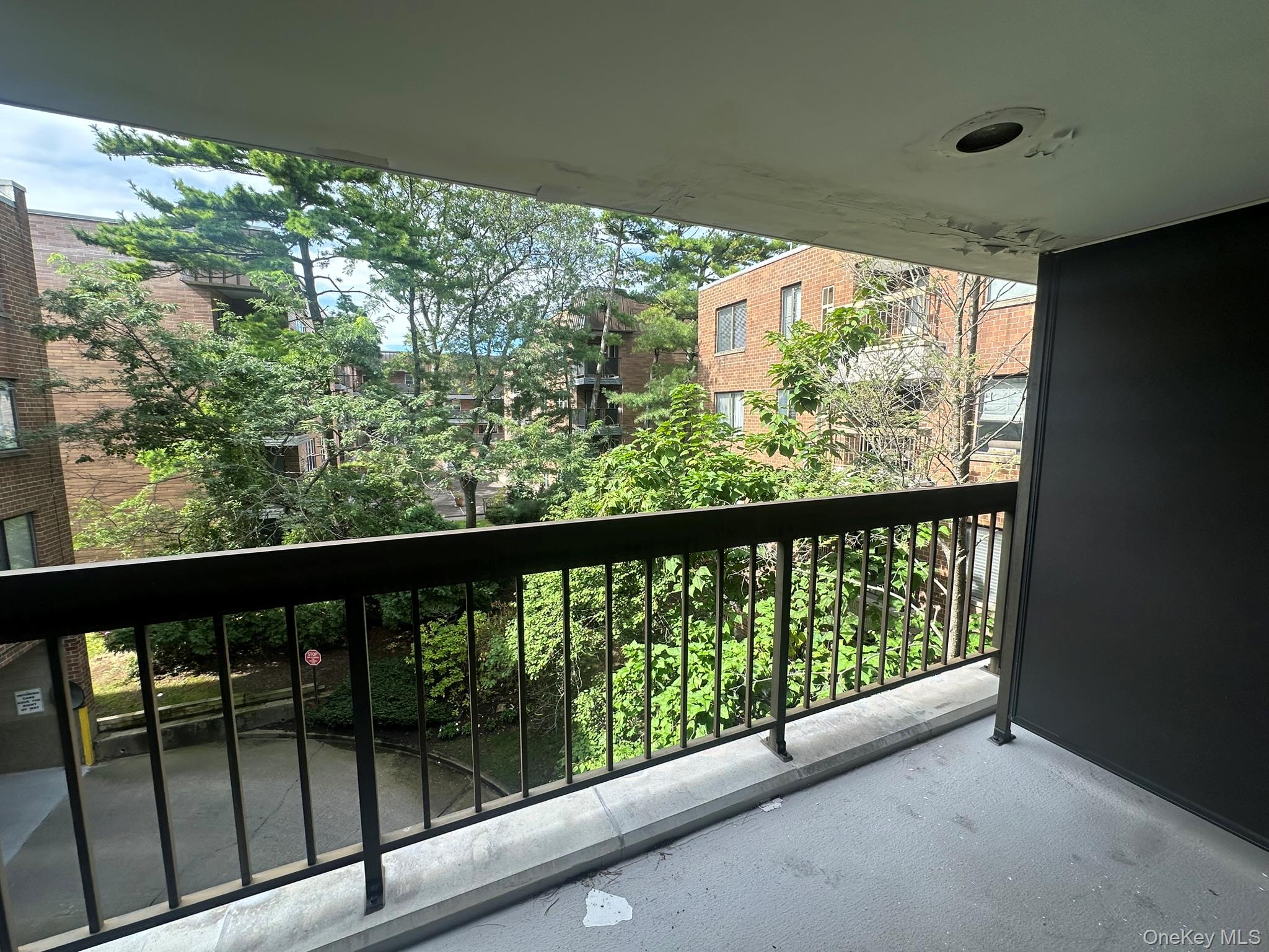 376 Central Avenue # 3-V, Lawrence, NY 11559