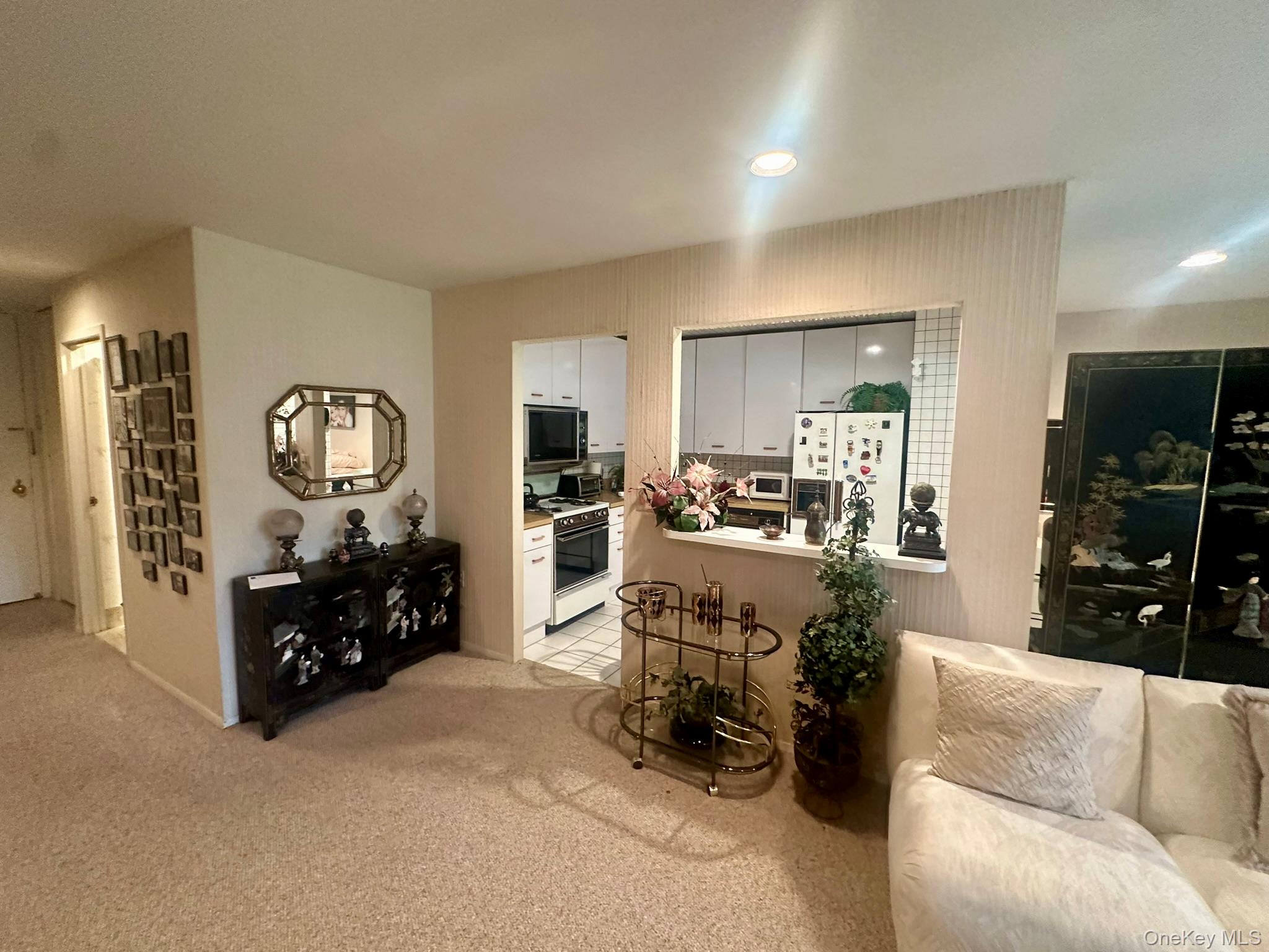 376 Central Avenue # 3-V, Lawrence, NY 11559