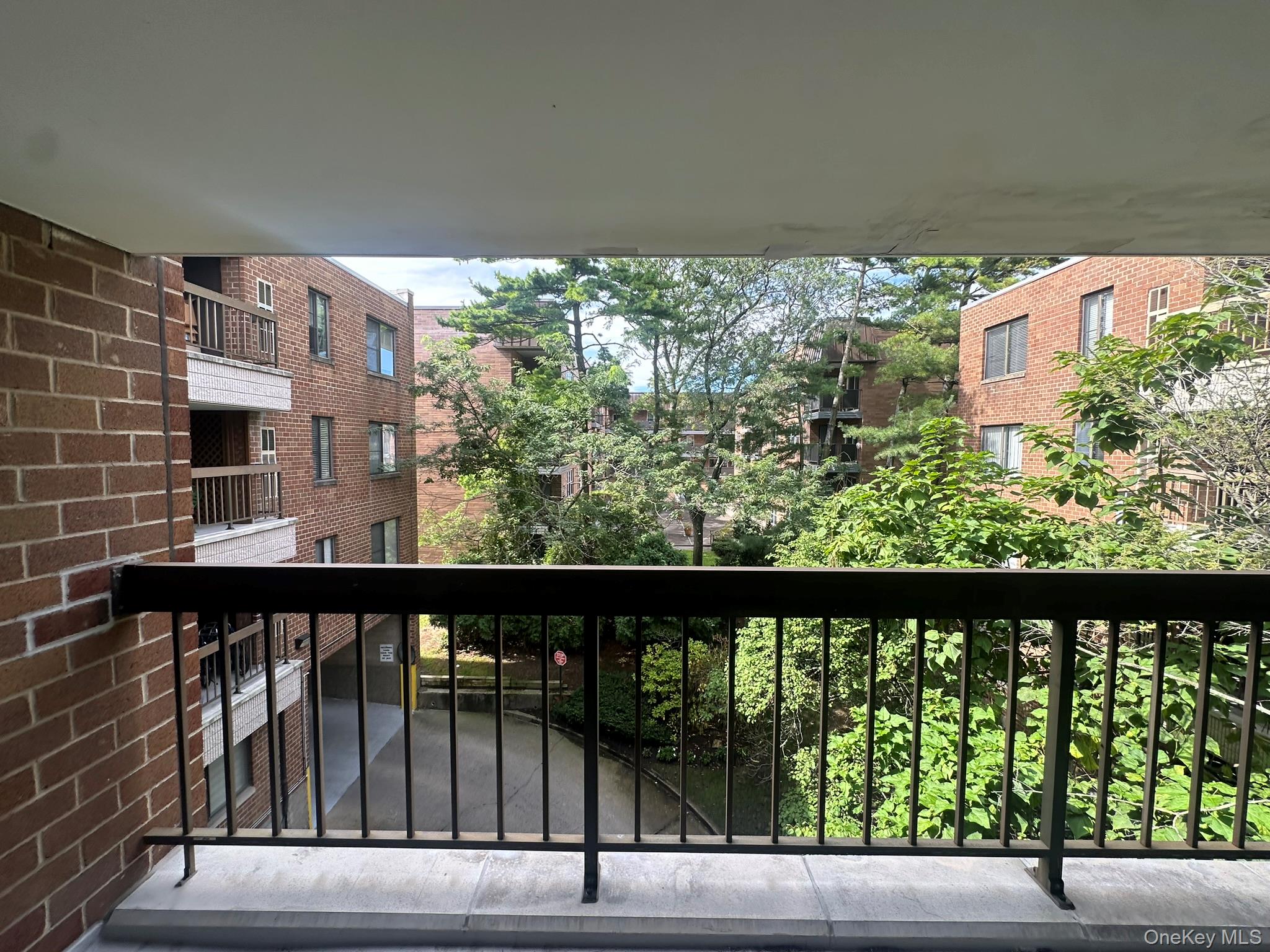 376 Central Avenue # 3-V, Lawrence, NY 11559
