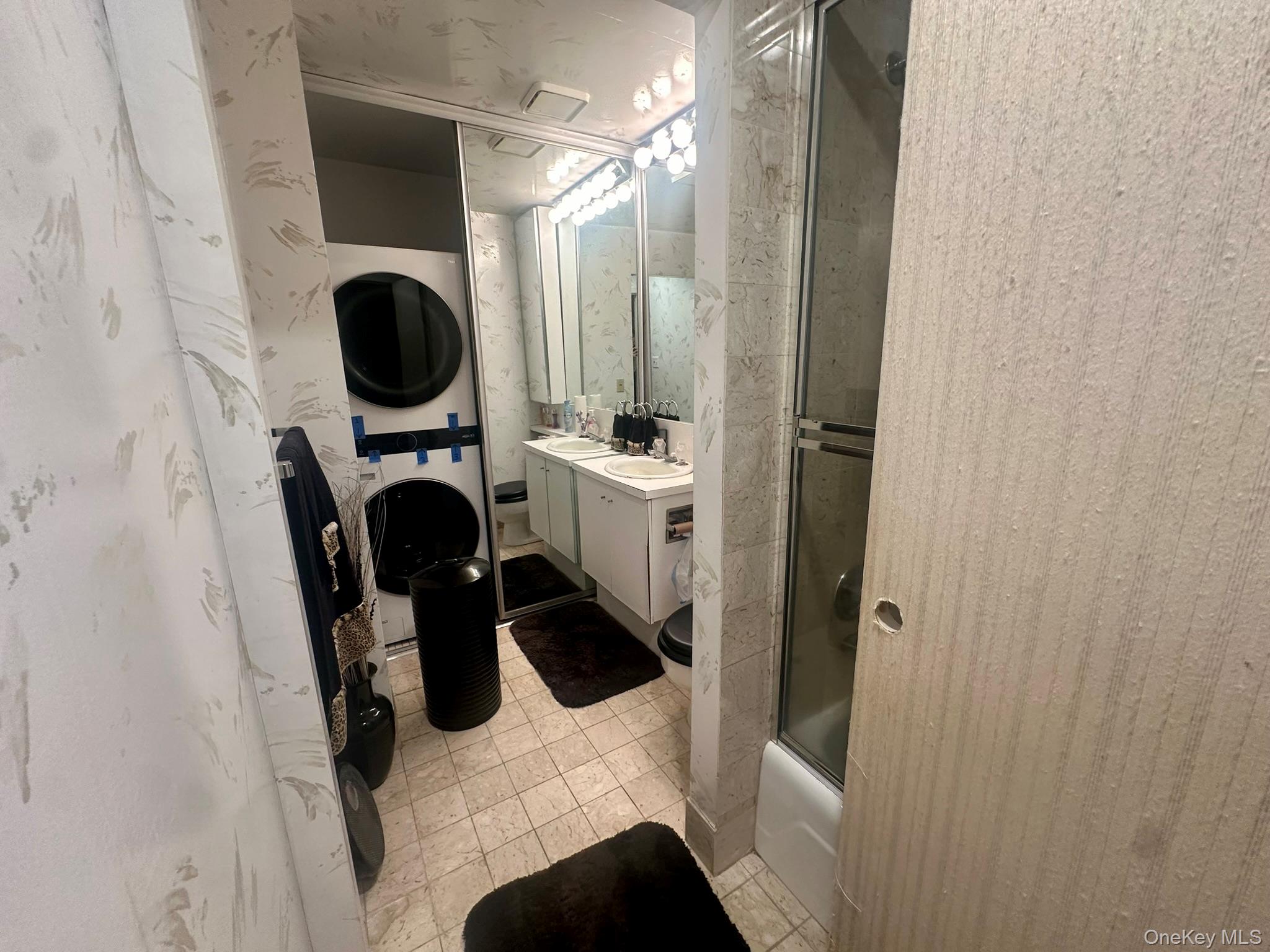 376 Central Avenue # 3-V, Lawrence, NY 11559