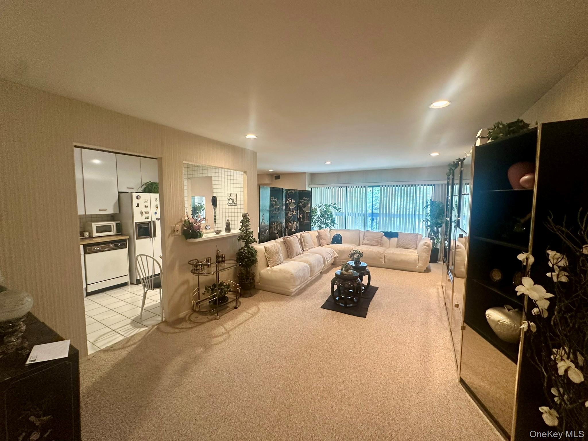 376 Central Avenue # 3-V, Lawrence, NY 11559