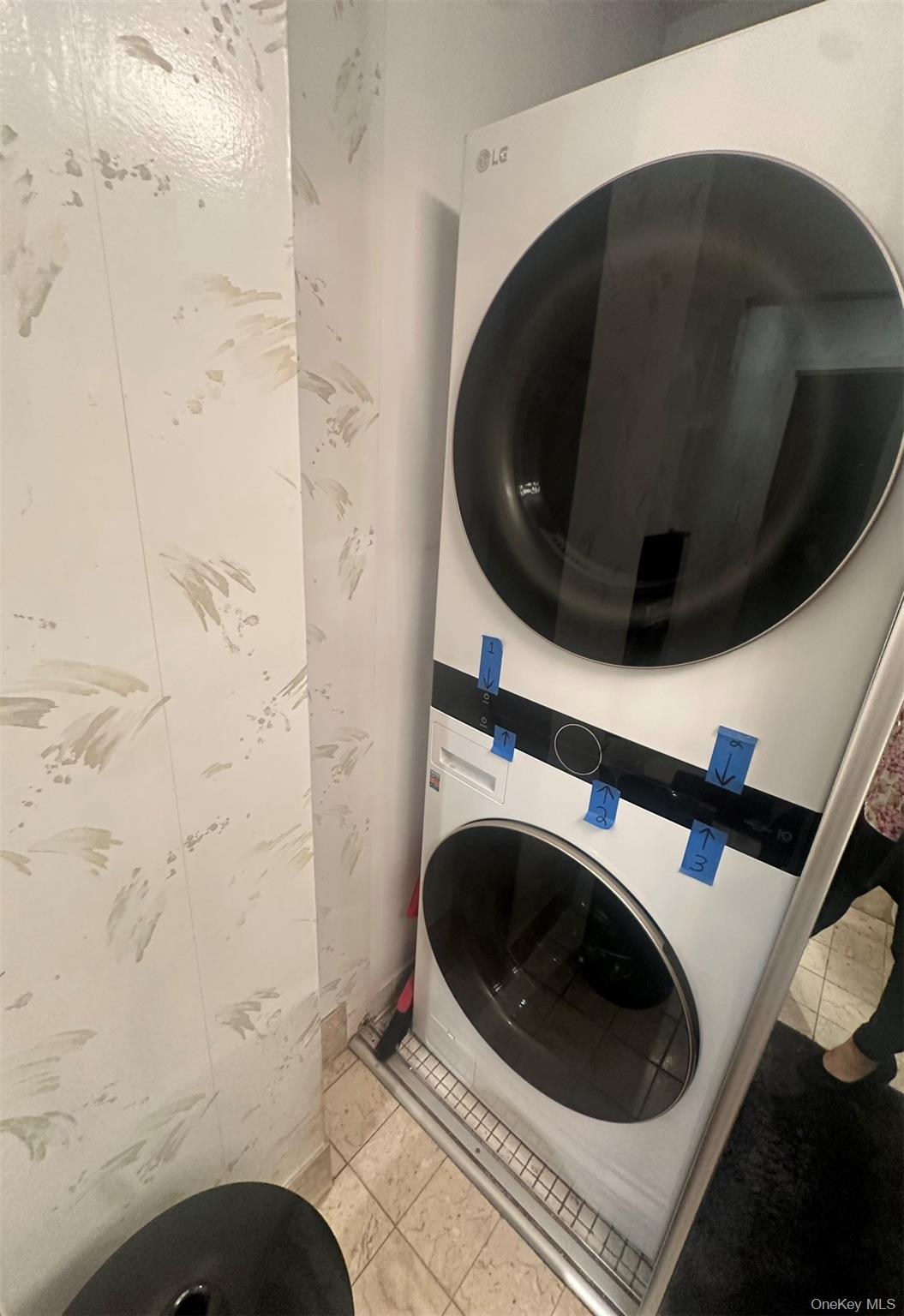 376 Central Avenue # 3-V, Lawrence, NY 11559