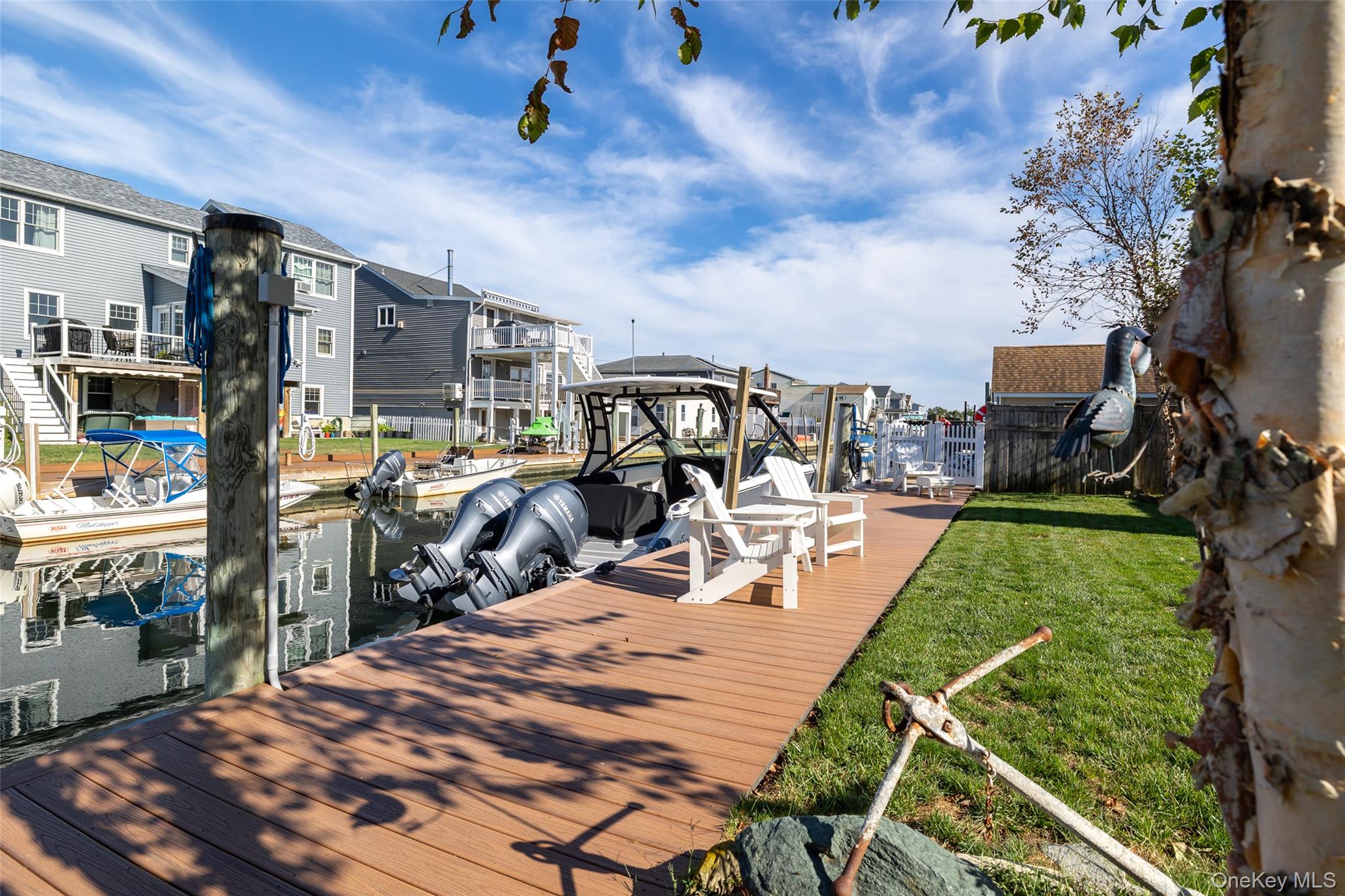 844 S 7th Street, Lindenhurst, NY 11757