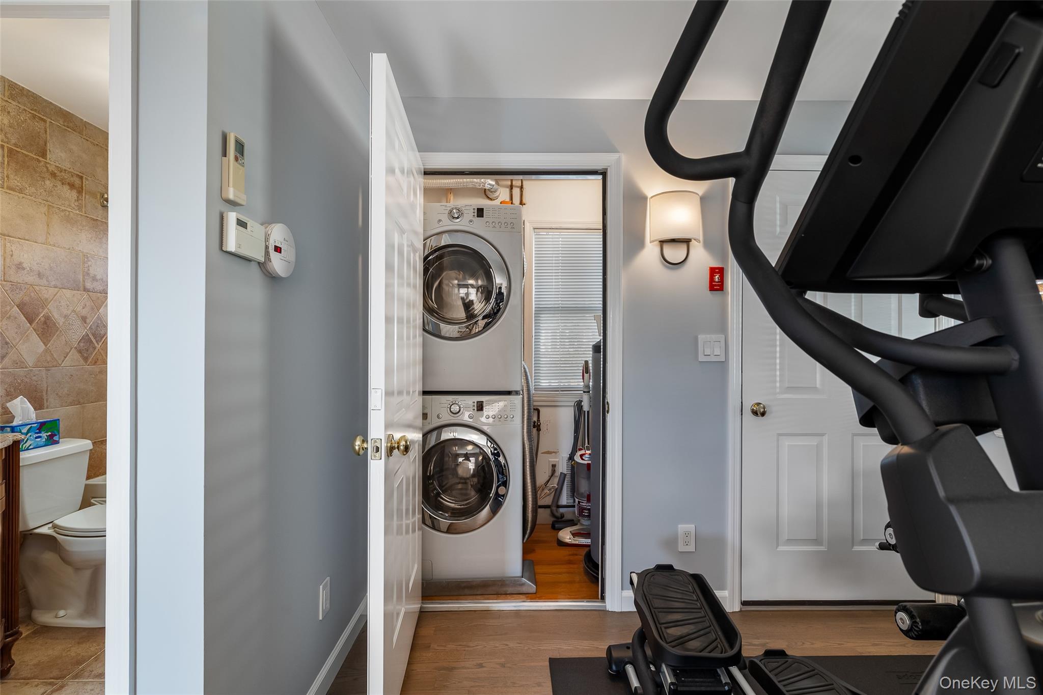 844 S 7th Street, Lindenhurst, NY 11757