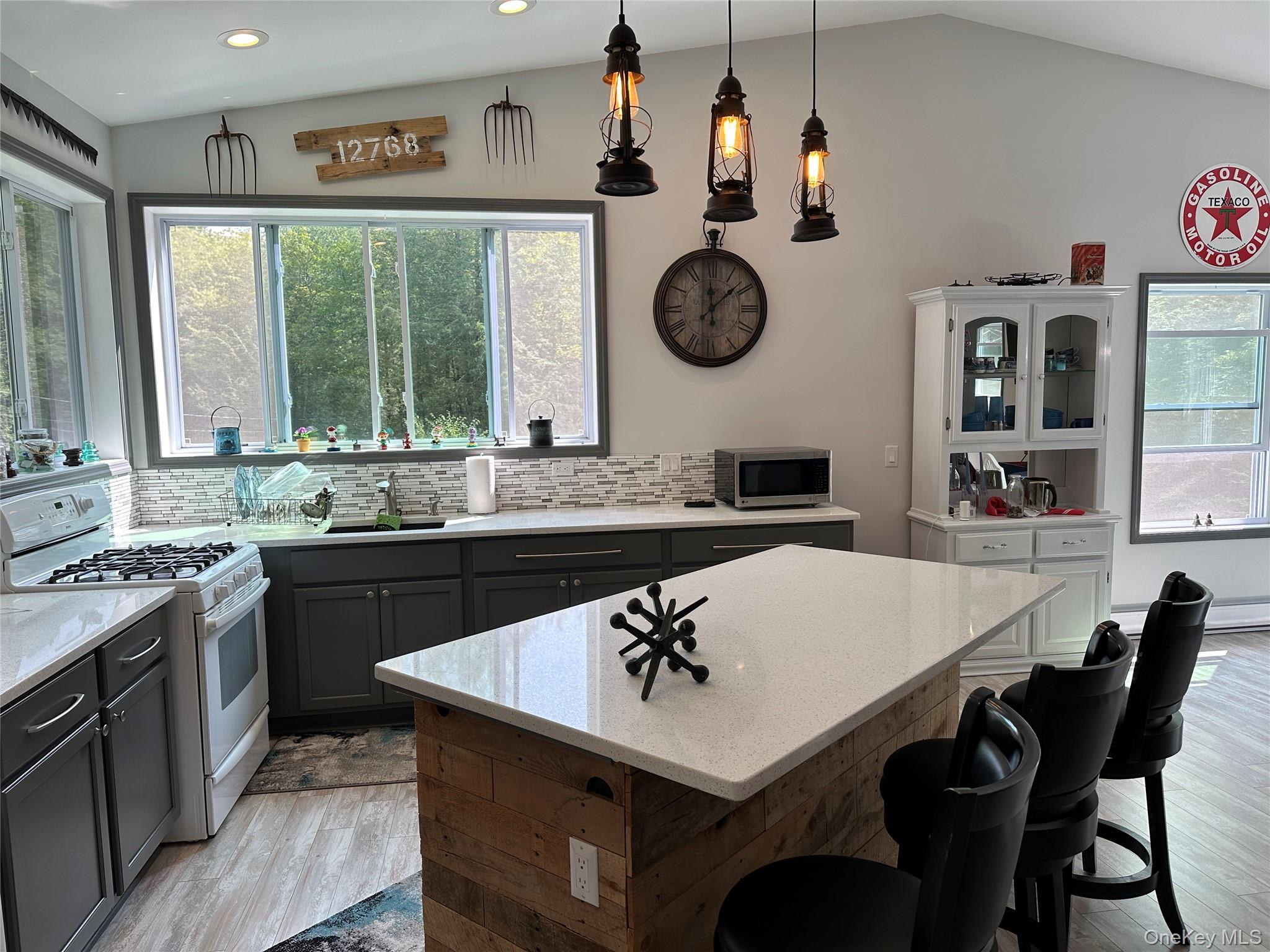 451 Breezy Hill Road, Parksville, NY 12768