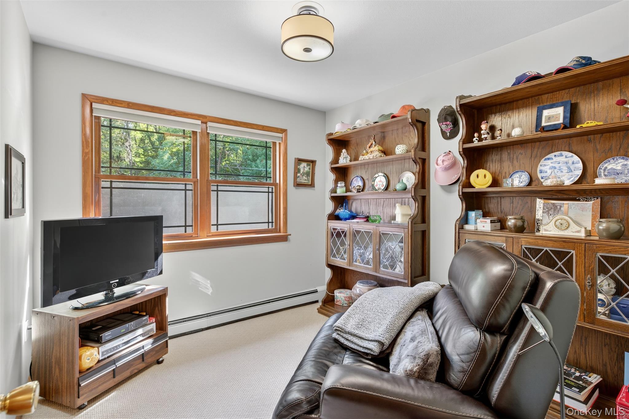 83 Camelot Road, Poughkeepsie, NY 12601