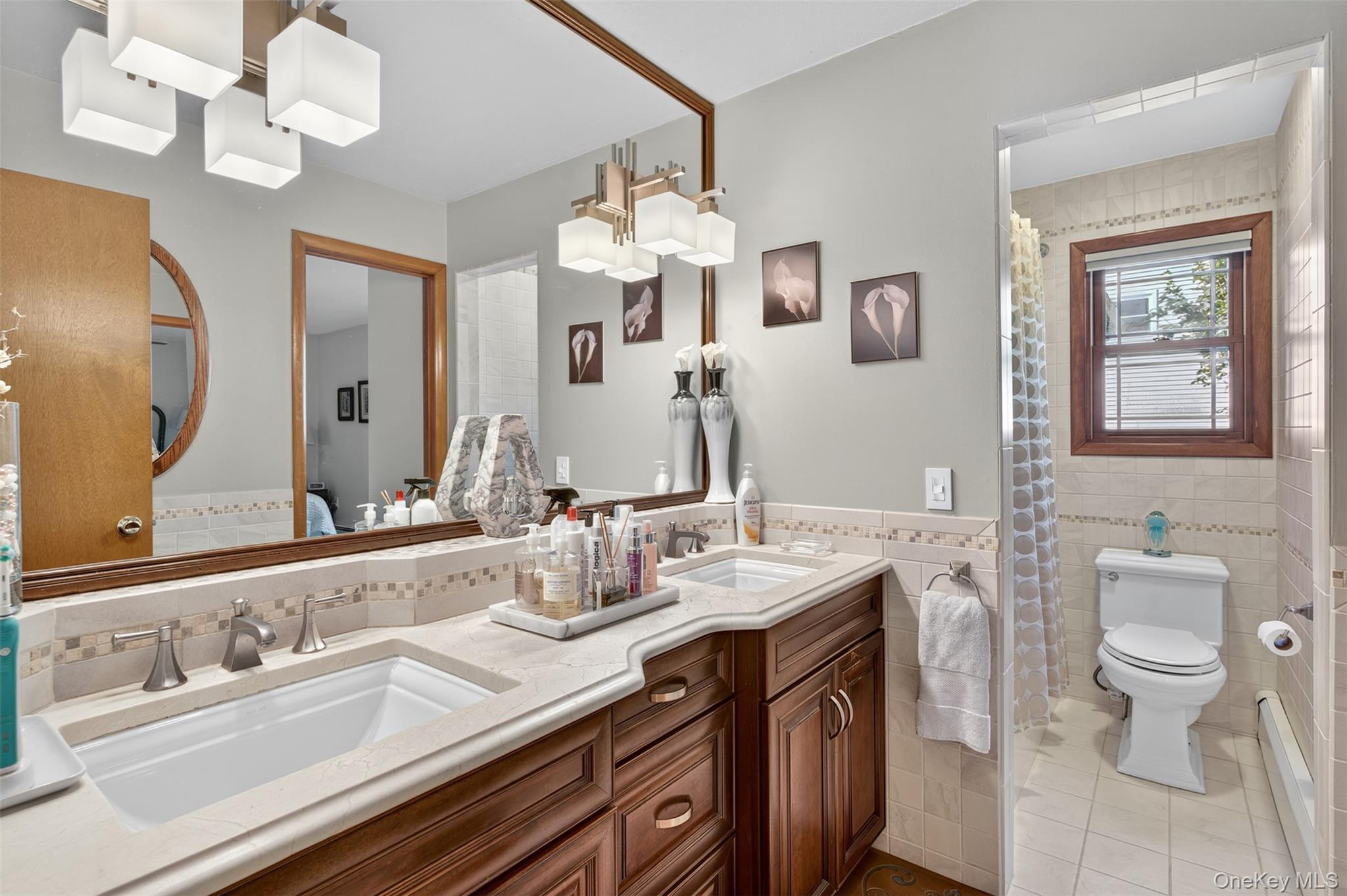 83 Camelot Road, Poughkeepsie, NY 12601