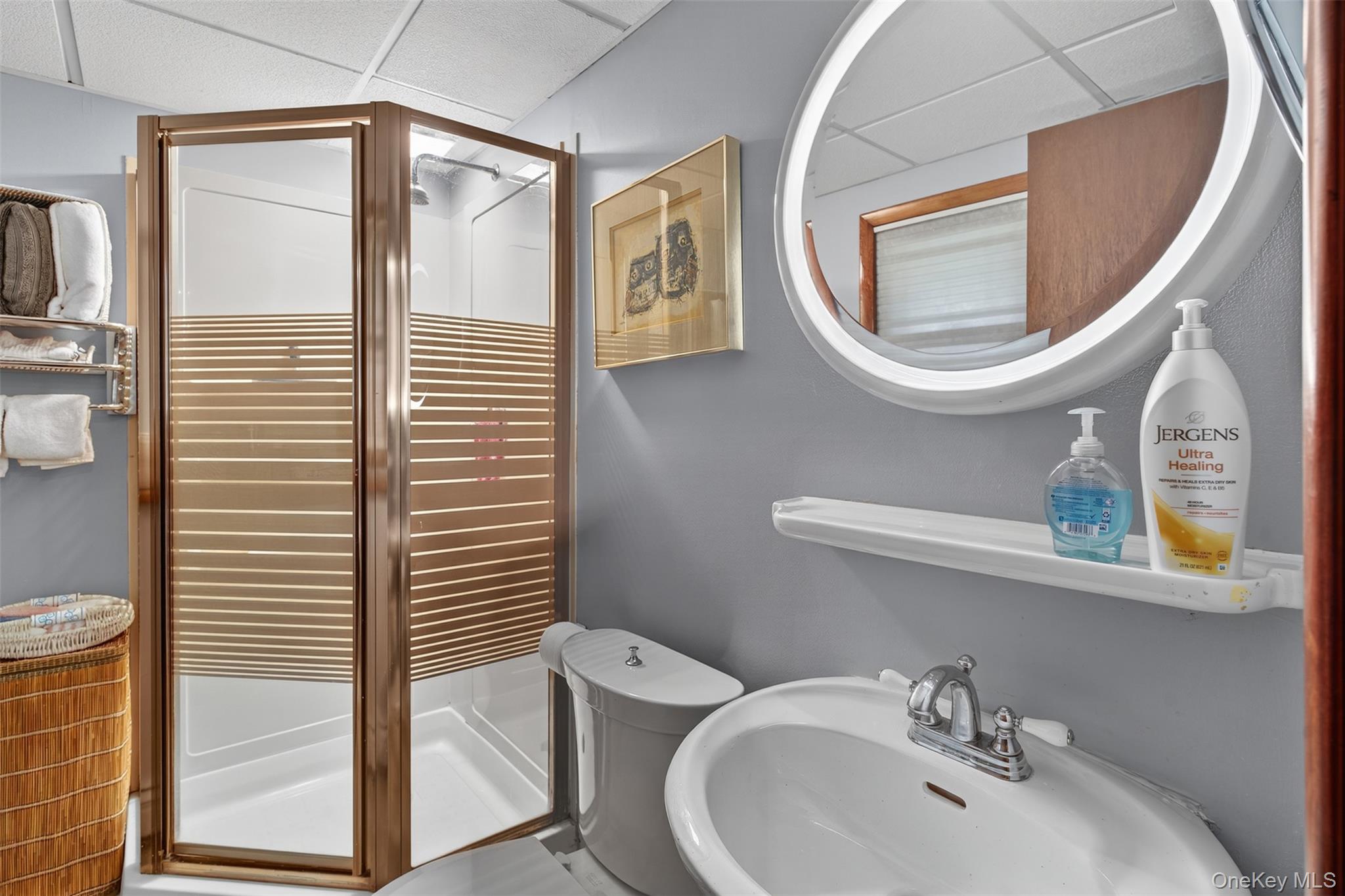 83 Camelot Road, Poughkeepsie, NY 12601