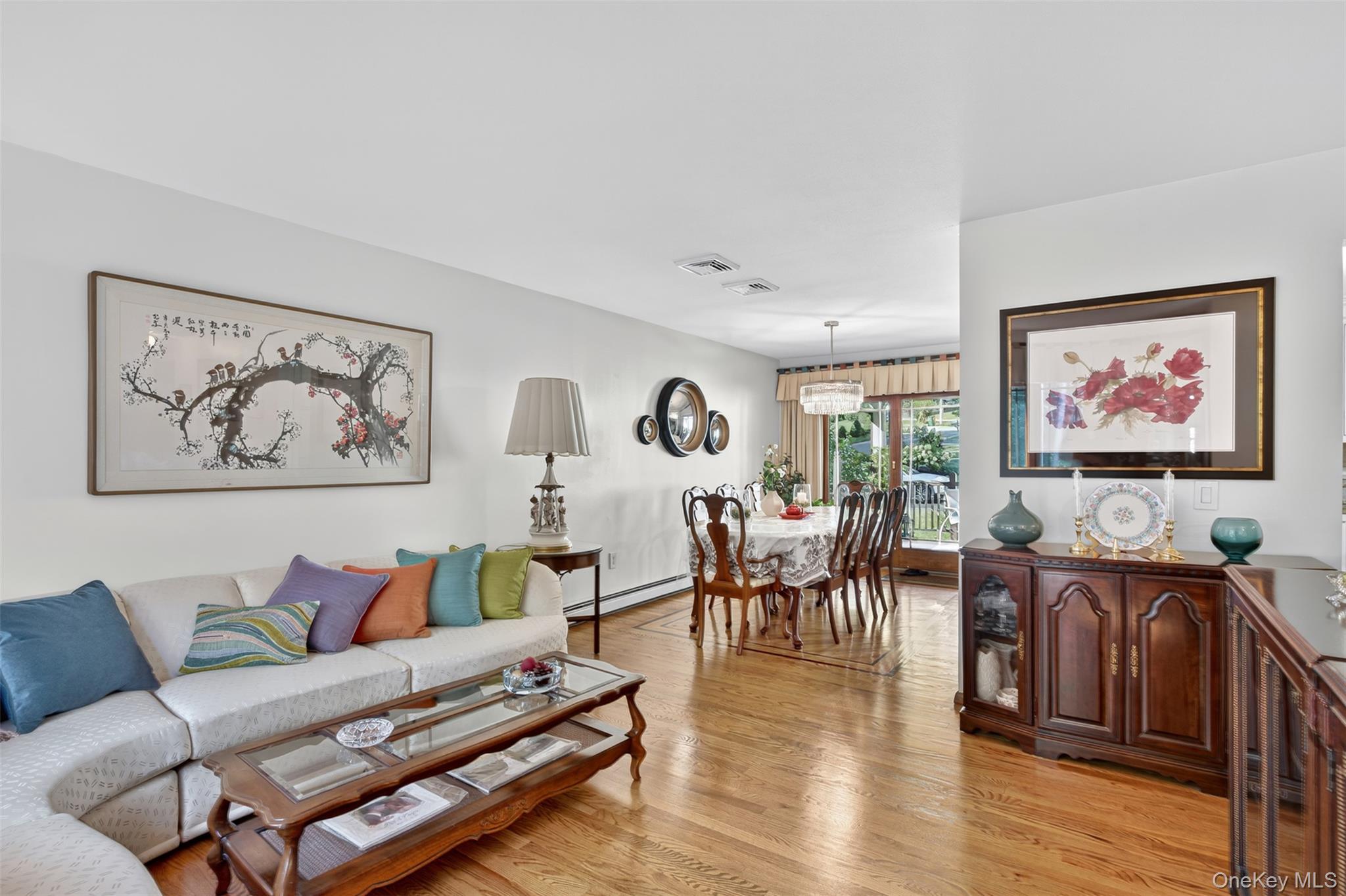 83 Camelot Road, Poughkeepsie, NY 12601