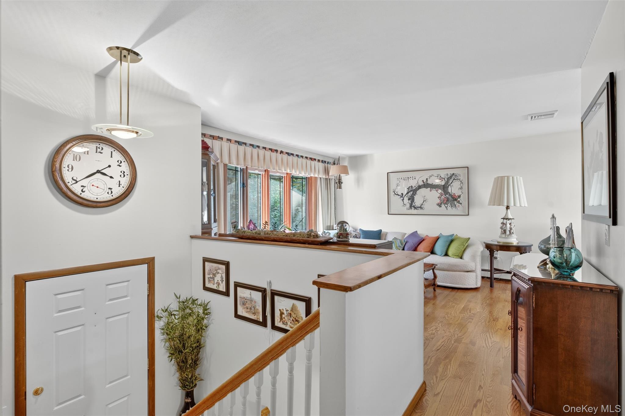 83 Camelot Road, Poughkeepsie, NY 12601