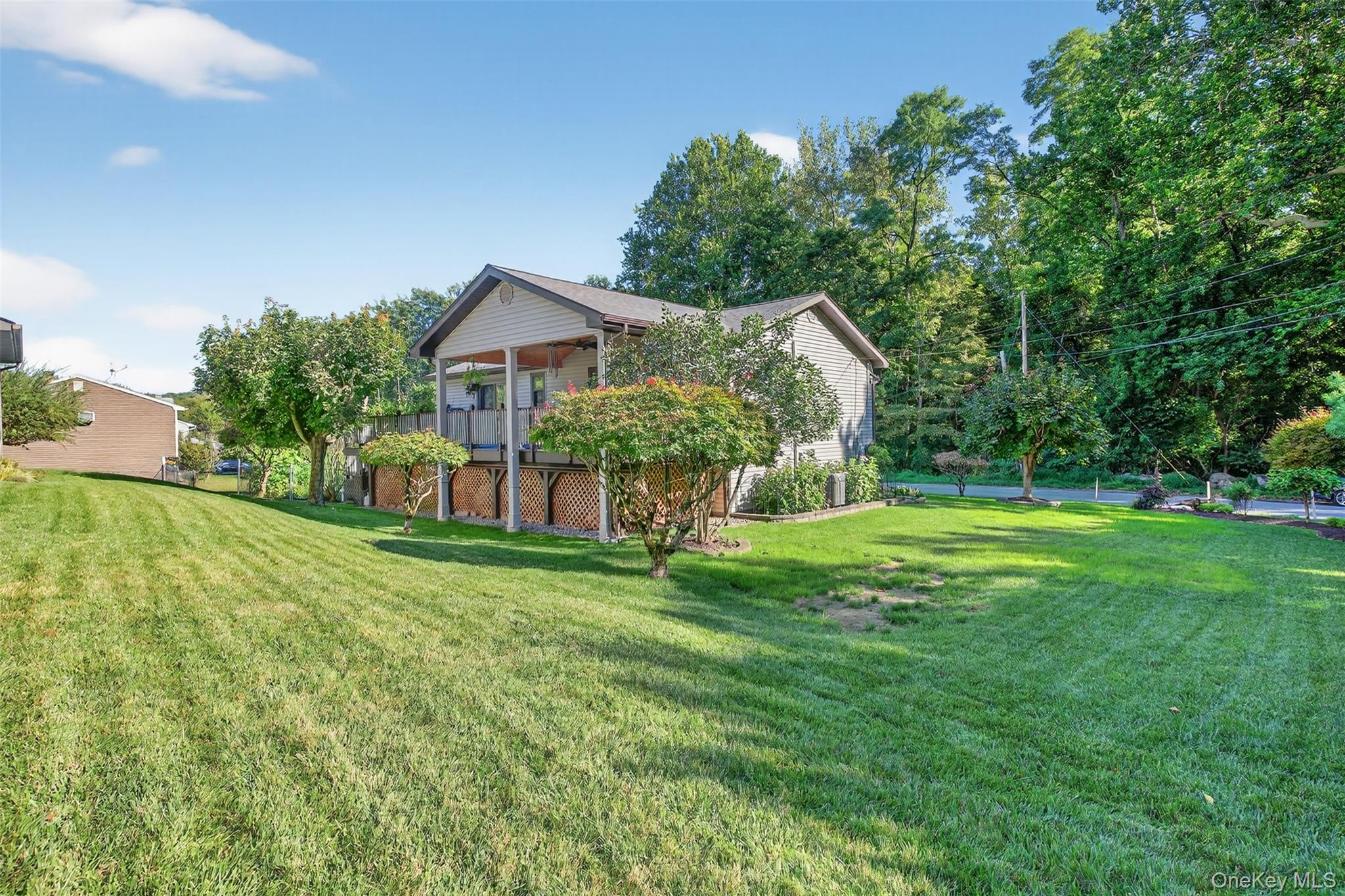 83 Camelot Road, Poughkeepsie, NY 12601