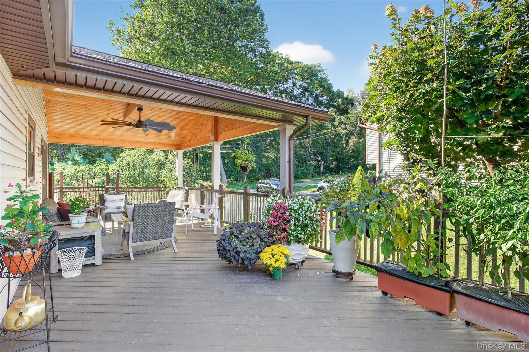 83 Camelot Road, Poughkeepsie, NY 12601