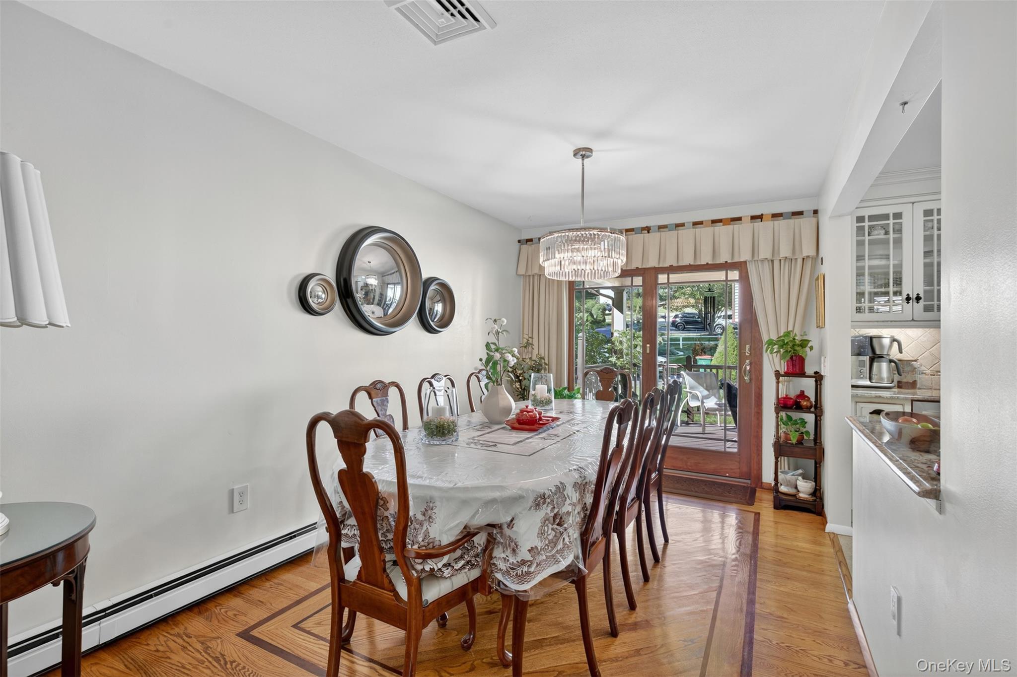 83 Camelot Road, Poughkeepsie, NY 12601