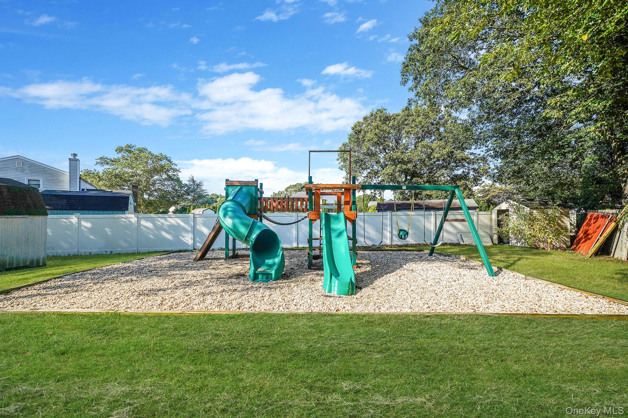 9 Carston Street W, Selden, NY 11784