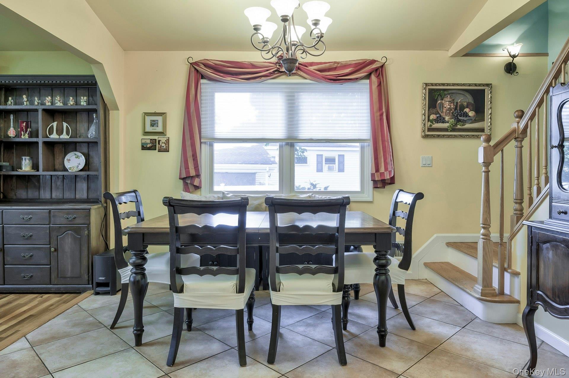 4 E Hill Drive, Smithtown, NY 11787