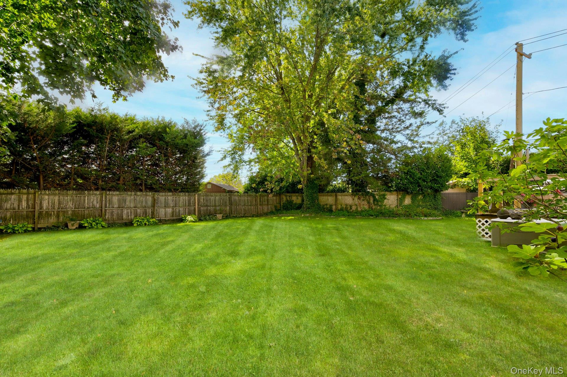 4 E Hill Drive, Smithtown, NY 11787