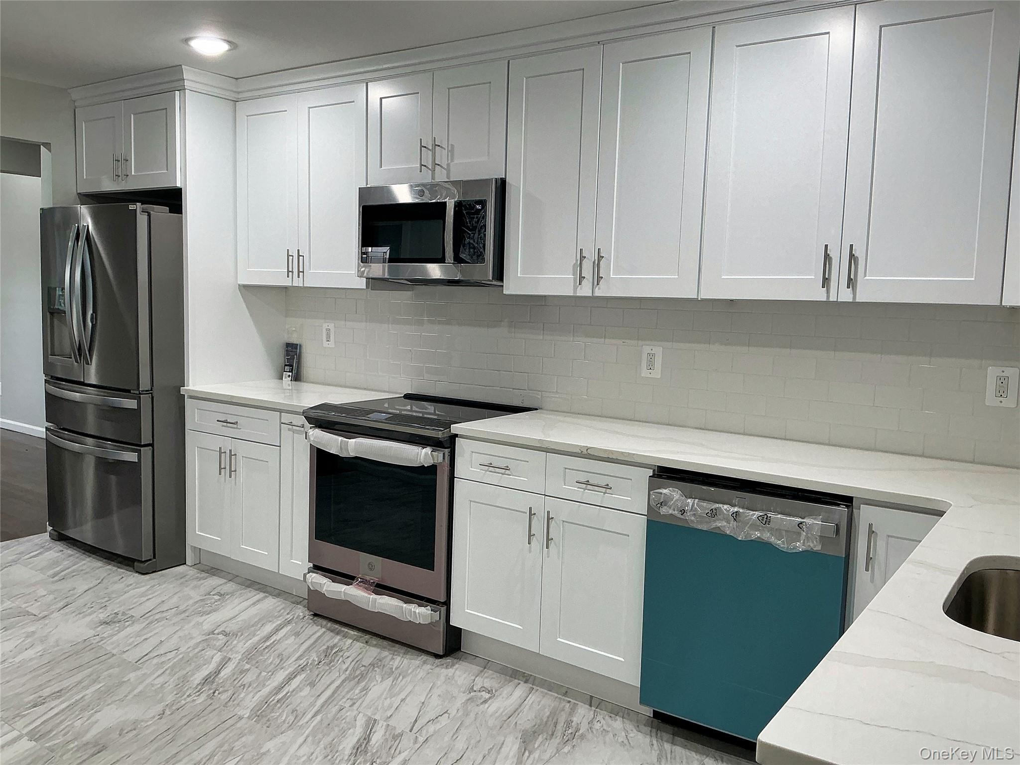 9 Holt Street, Amityville, NY 11701