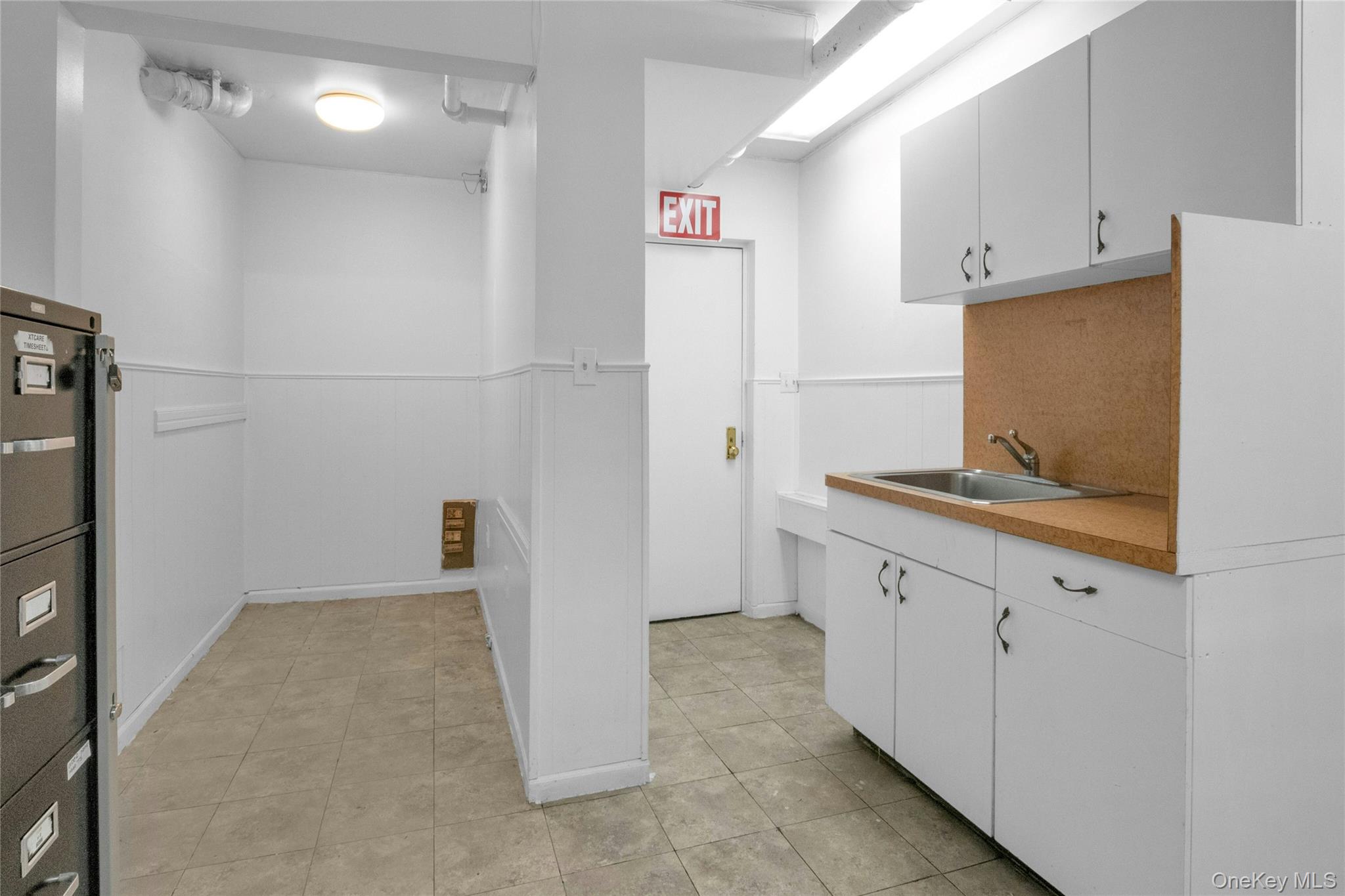 2400 Davidson Avenue # Ground FL Office, Bronx, NY 10468