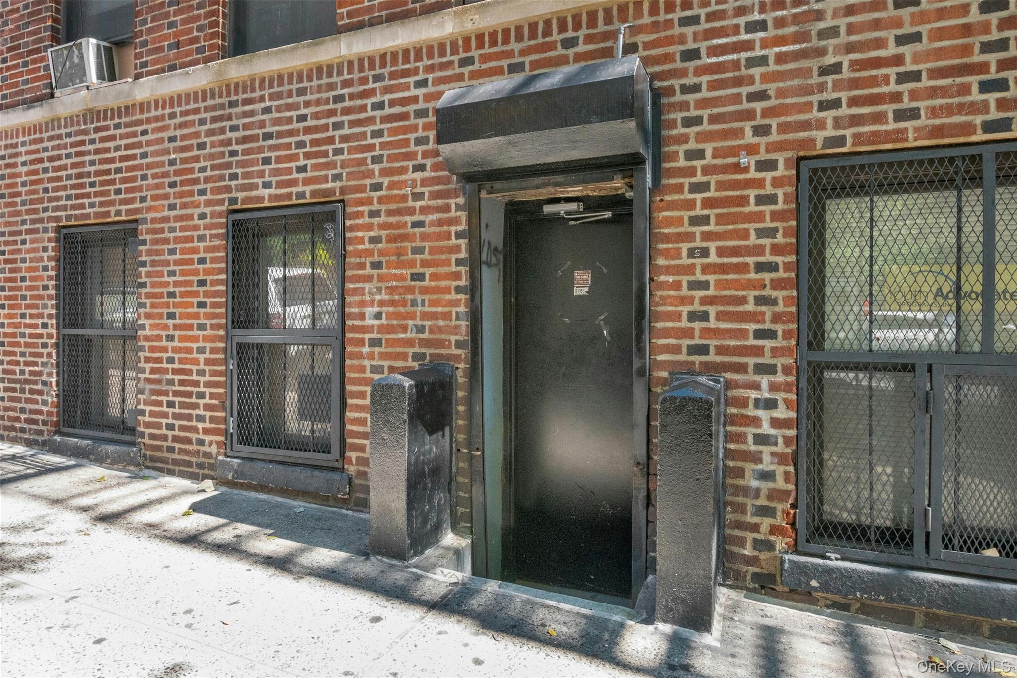 2400 Davidson Avenue # Ground FL Office, Bronx, NY 10468