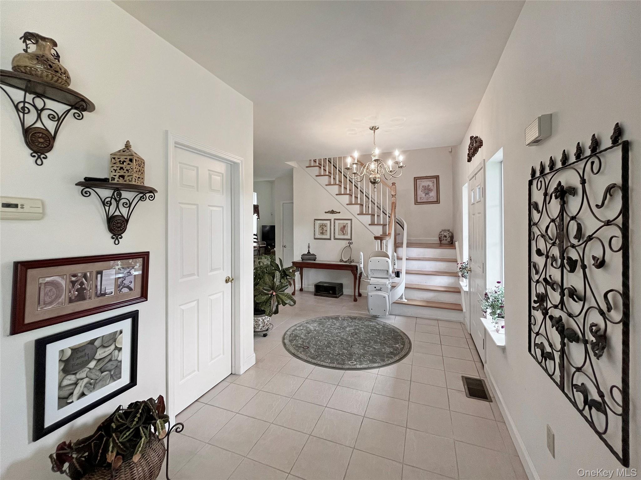 16 Alder Way, Wappingers Falls, NY 12590