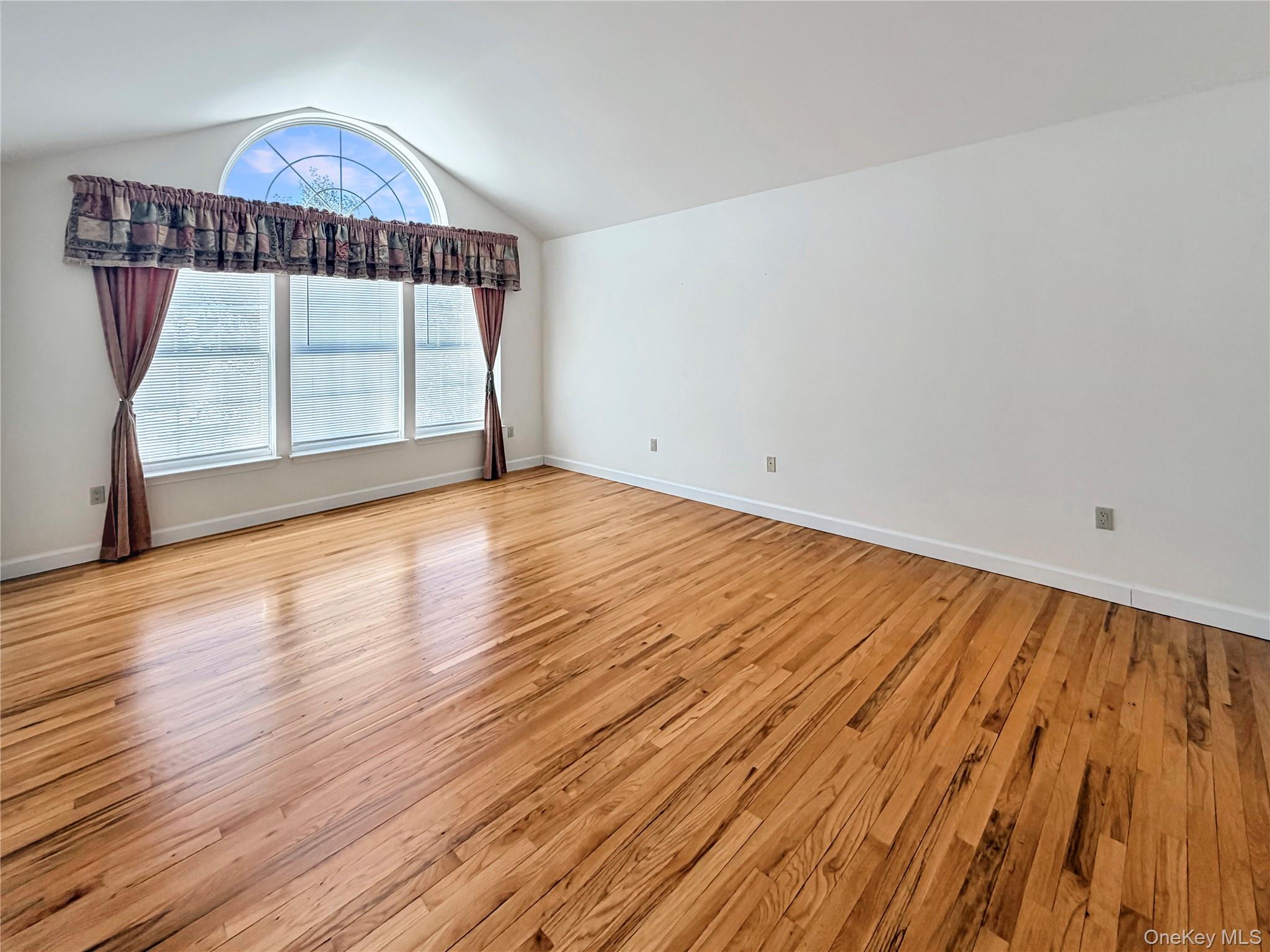 16 Alder Way, Wappingers Falls, NY 12590