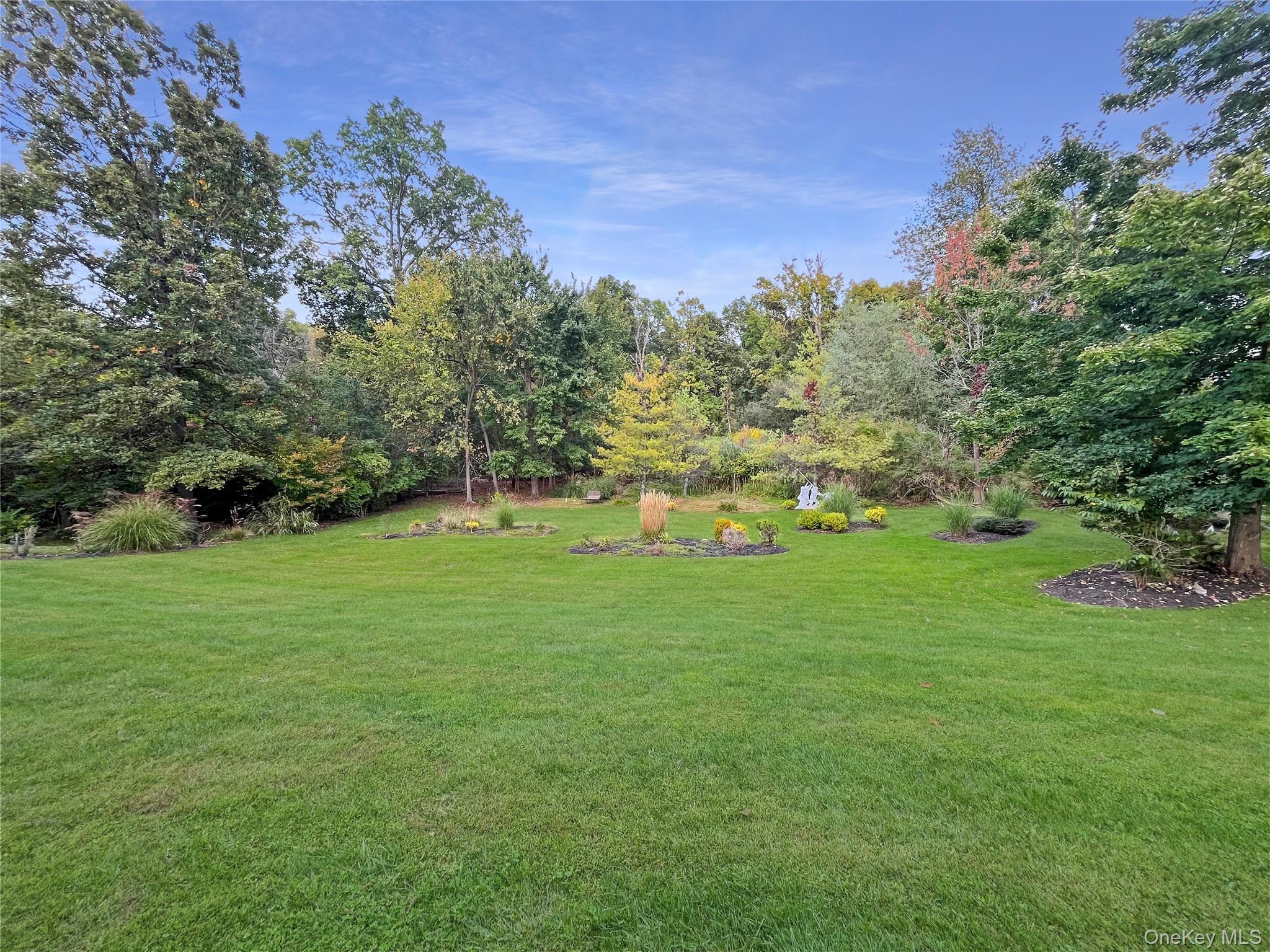 16 Alder Way, Wappingers Falls, NY 12590