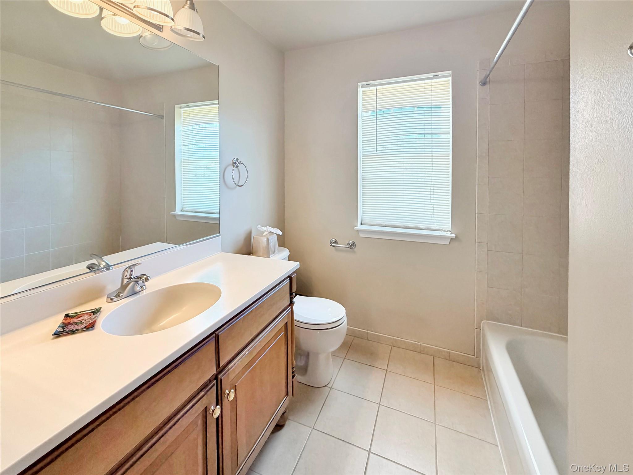 16 Alder Way, Wappingers Falls, NY 12590