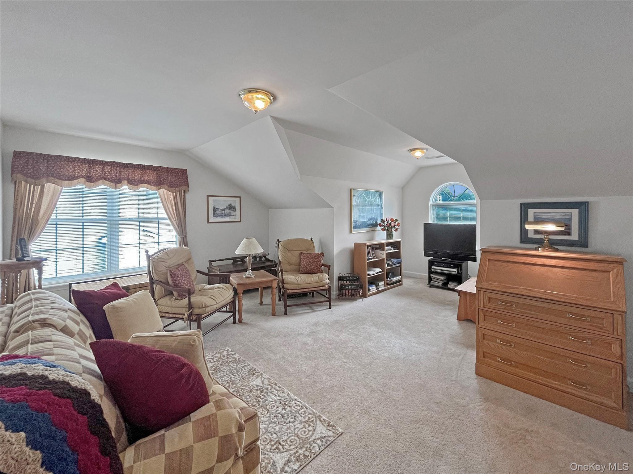 16 Alder Way, Wappingers Falls, NY 12590