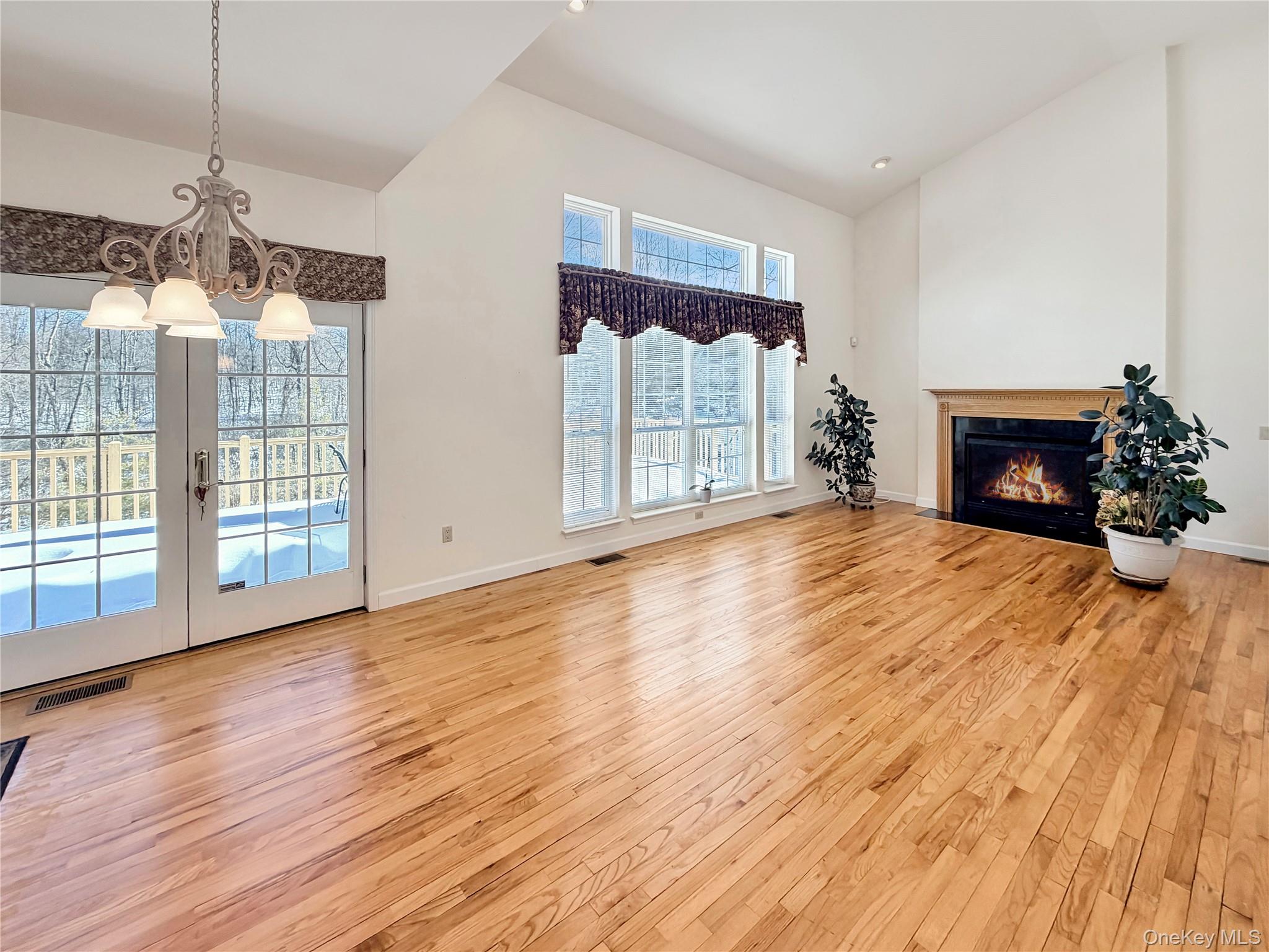 16 Alder Way, Wappingers Falls, NY 12590