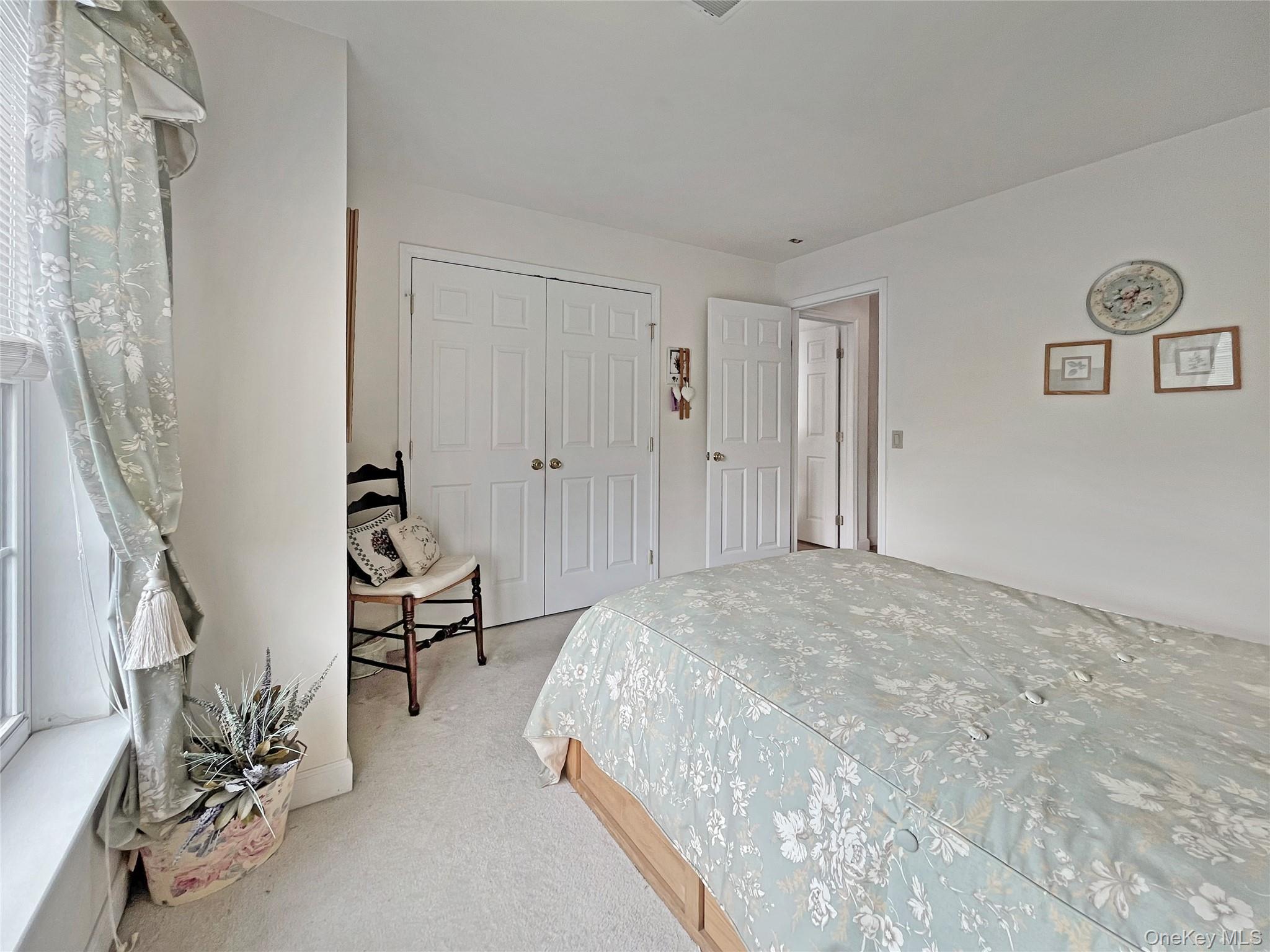 16 Alder Way, Wappingers Falls, NY 12590