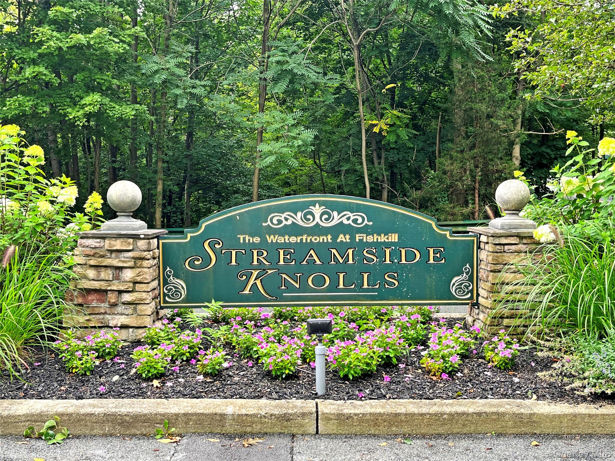 16 Alder Way, Wappingers Falls, NY 12590