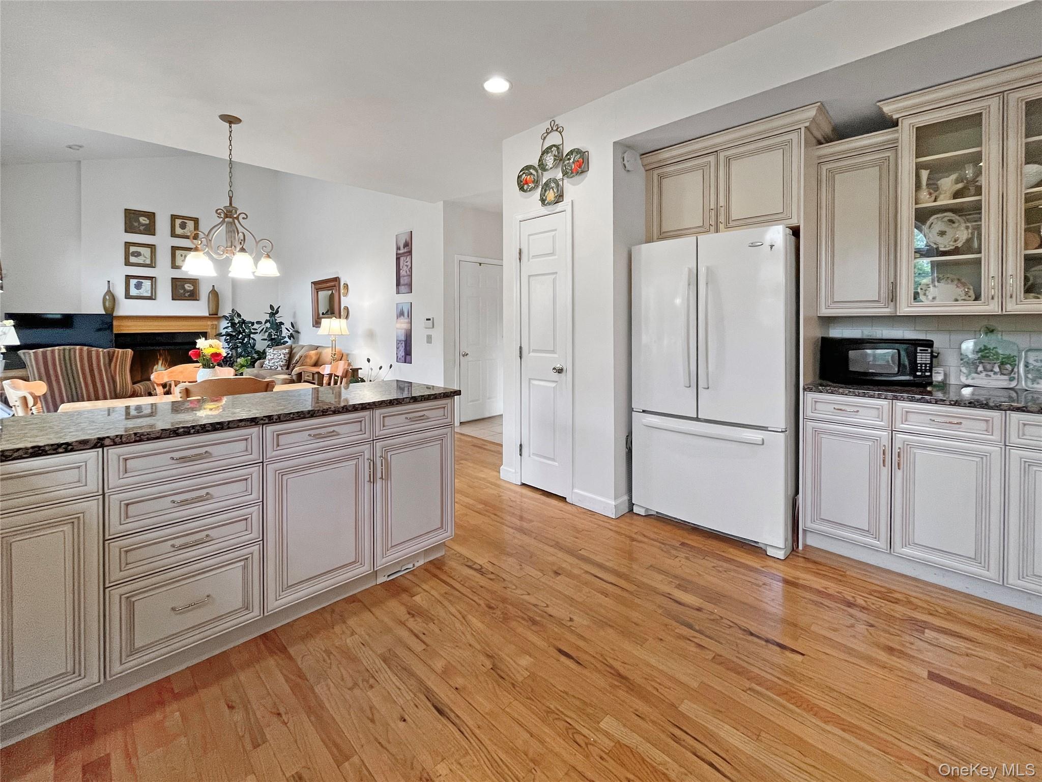 16 Alder Way, Wappingers Falls, NY 12590