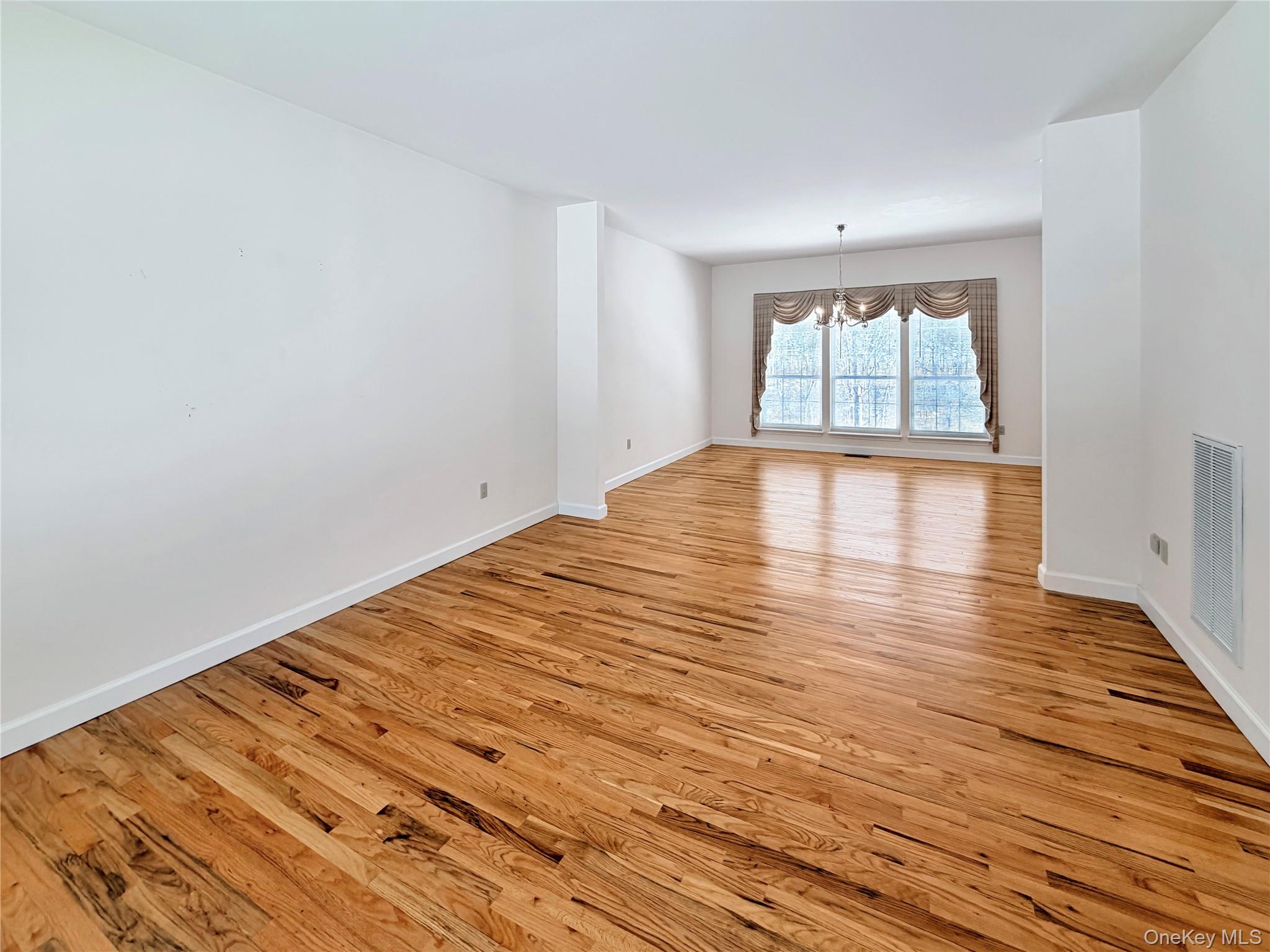 16 Alder Way, Wappingers Falls, NY 12590