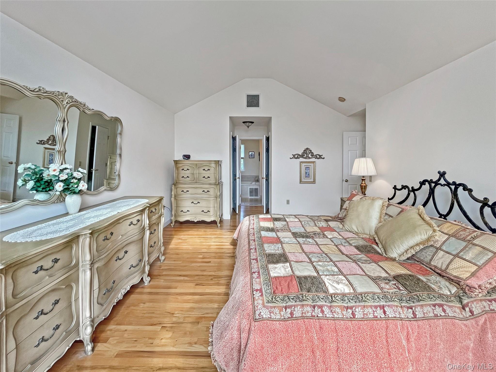 16 Alder Way, Wappingers Falls, NY 12590