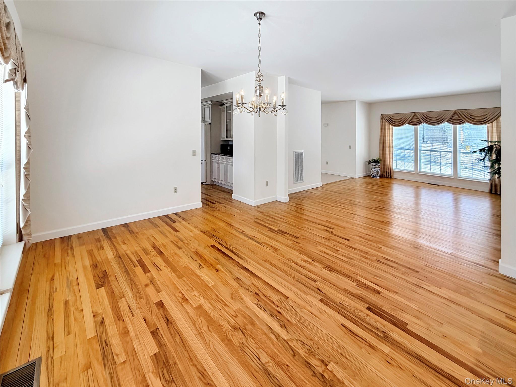 16 Alder Way, Wappingers Falls, NY 12590