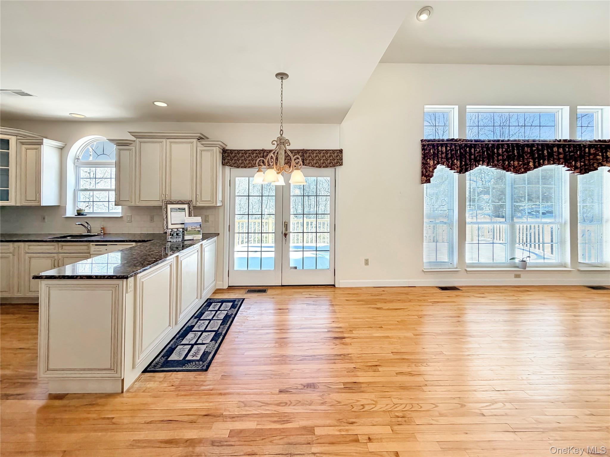 16 Alder Way, Wappingers Falls, NY 12590