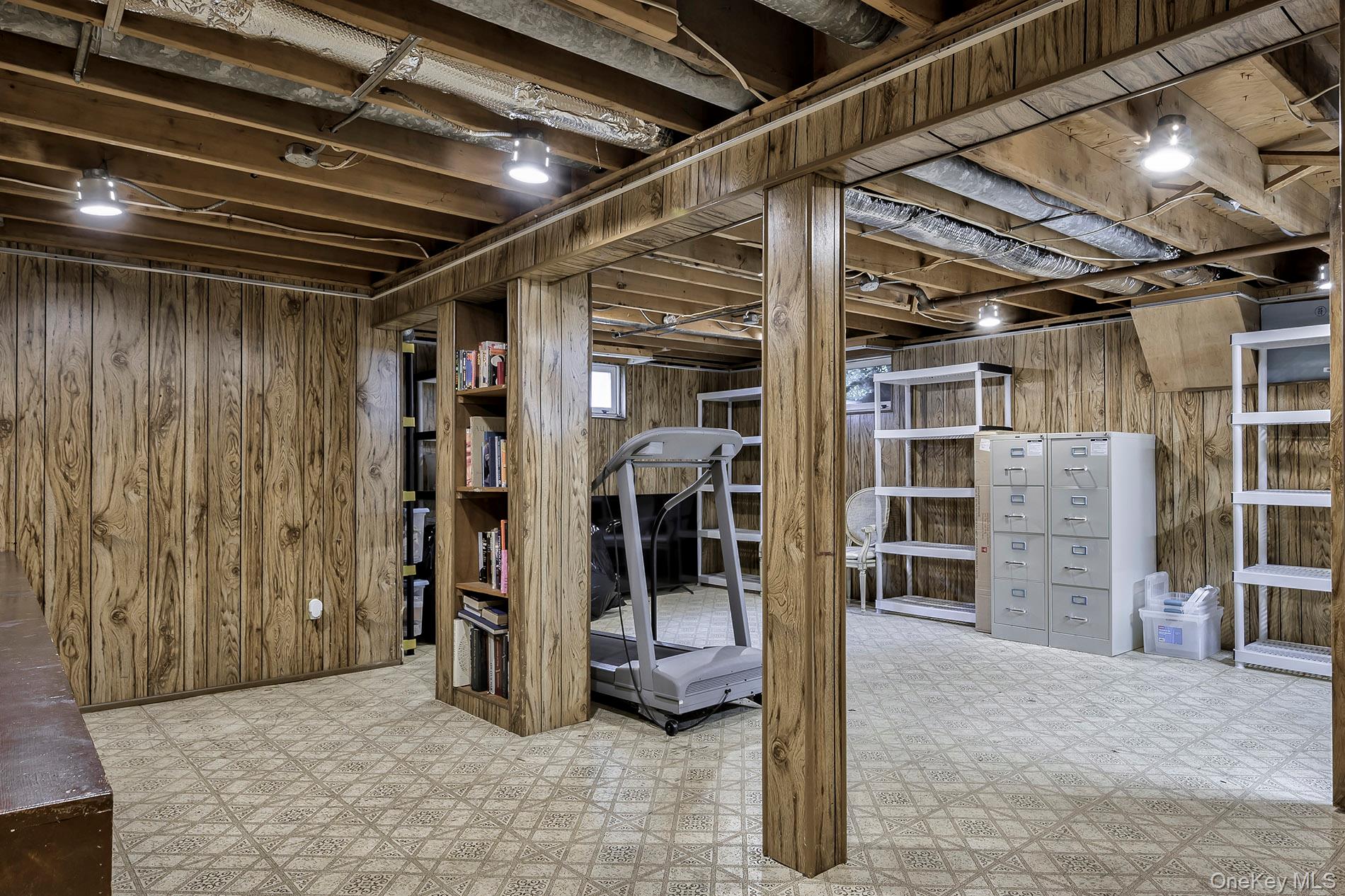 12 Foxdale Court, Huntington Station, NY 11746