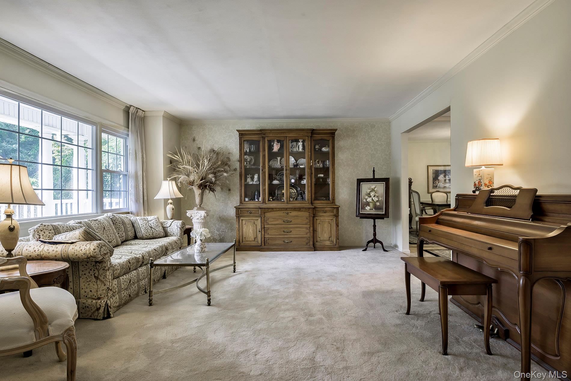 12 Foxdale Court, Huntington Station, NY 11746